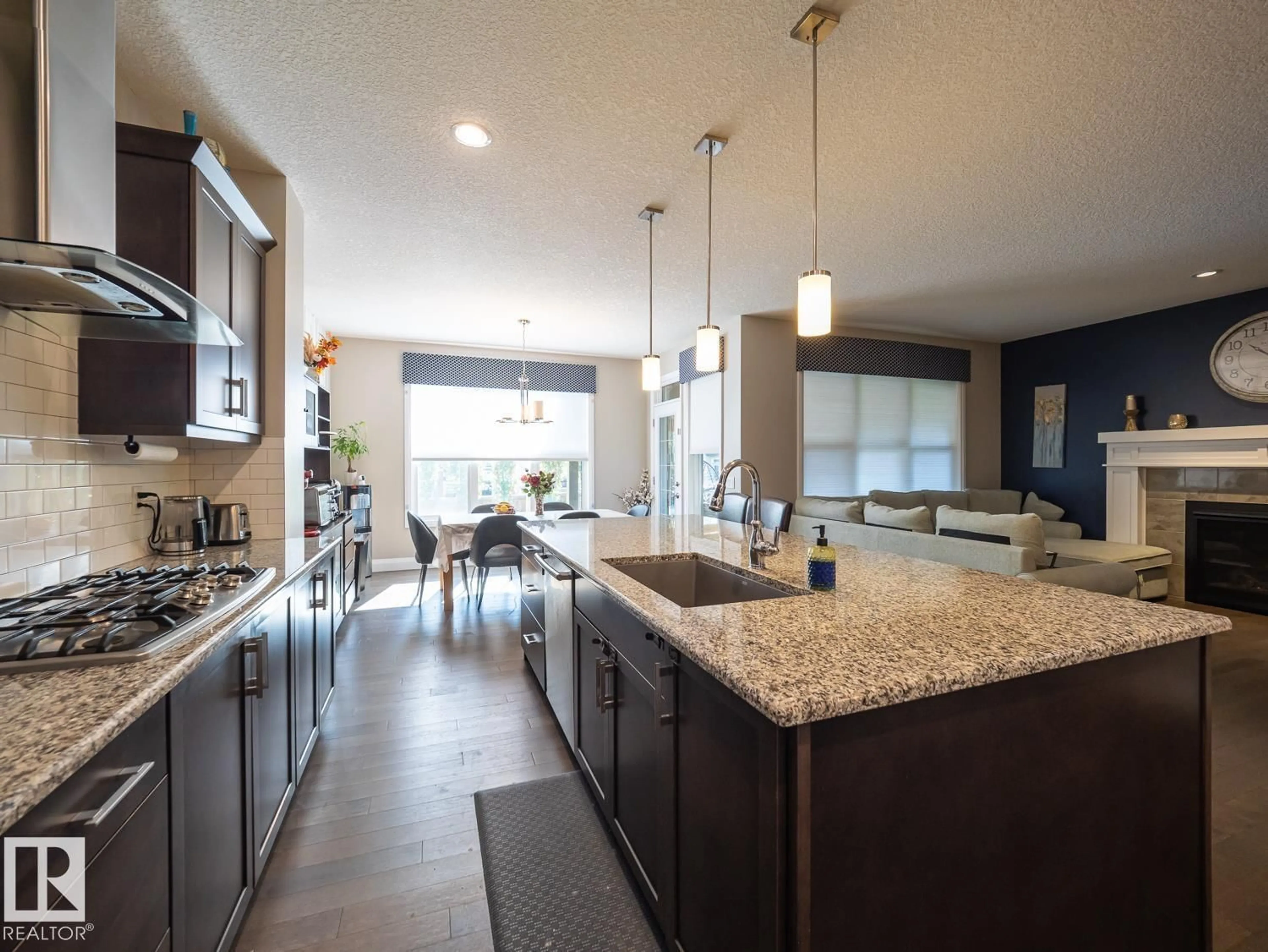 Open concept kitchen, ceramic/tile floor for 121 SUNWOOD BAY, Sherwood Park Alberta T8H0Z6