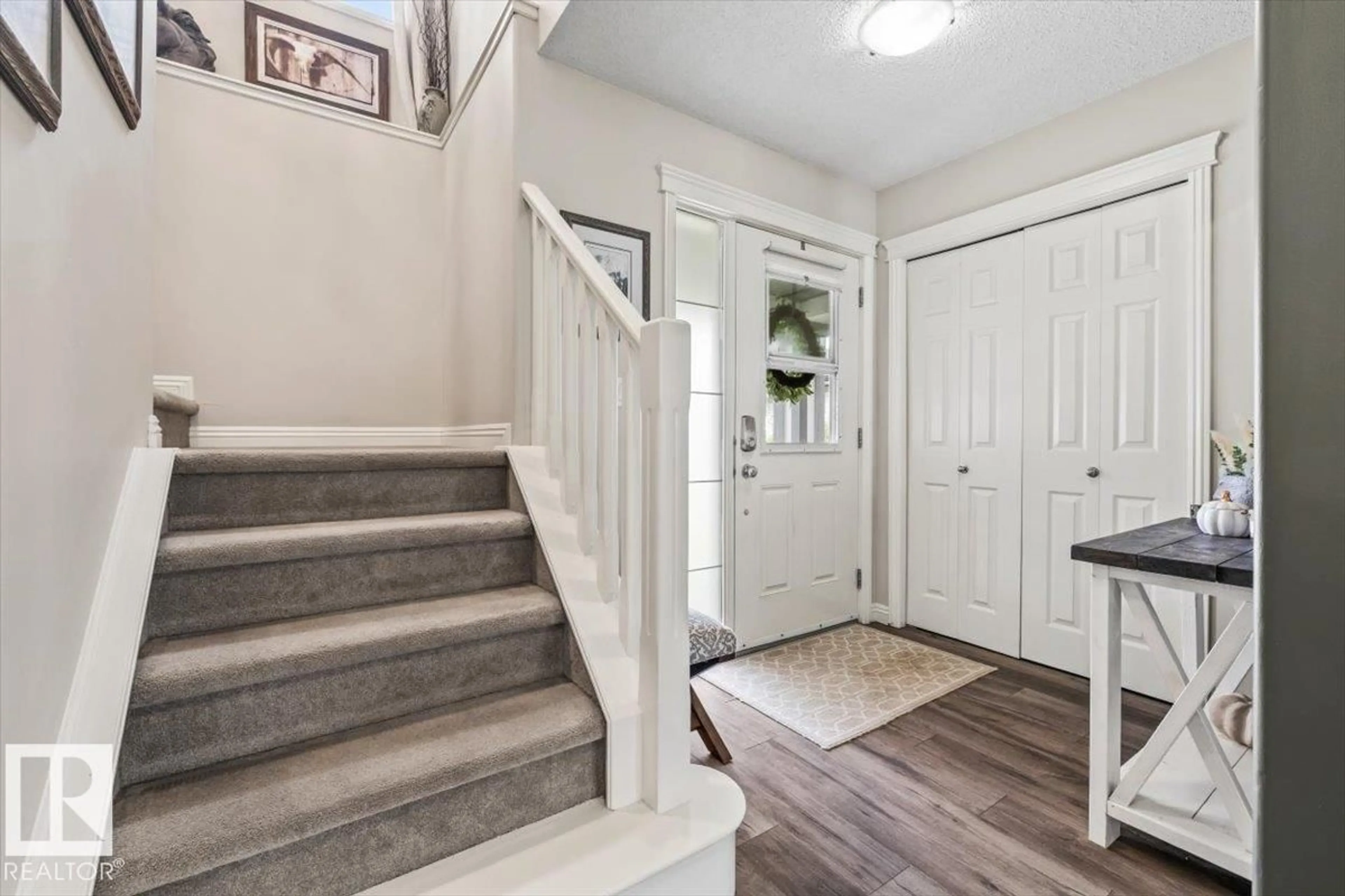 Indoor entryway for 104 BECKER CR, Fort Saskatchewan Alberta T8L0C2