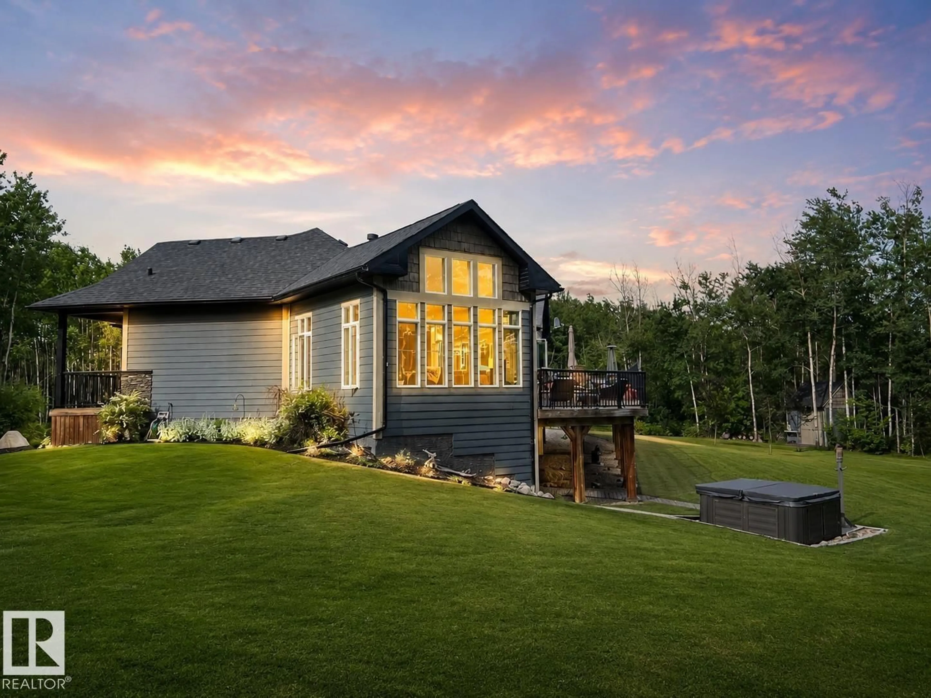 Home with vinyl exterior material, mountain view for 62519 RR 412 A, Rural Bonnyville M.D. Alberta T9M1P4