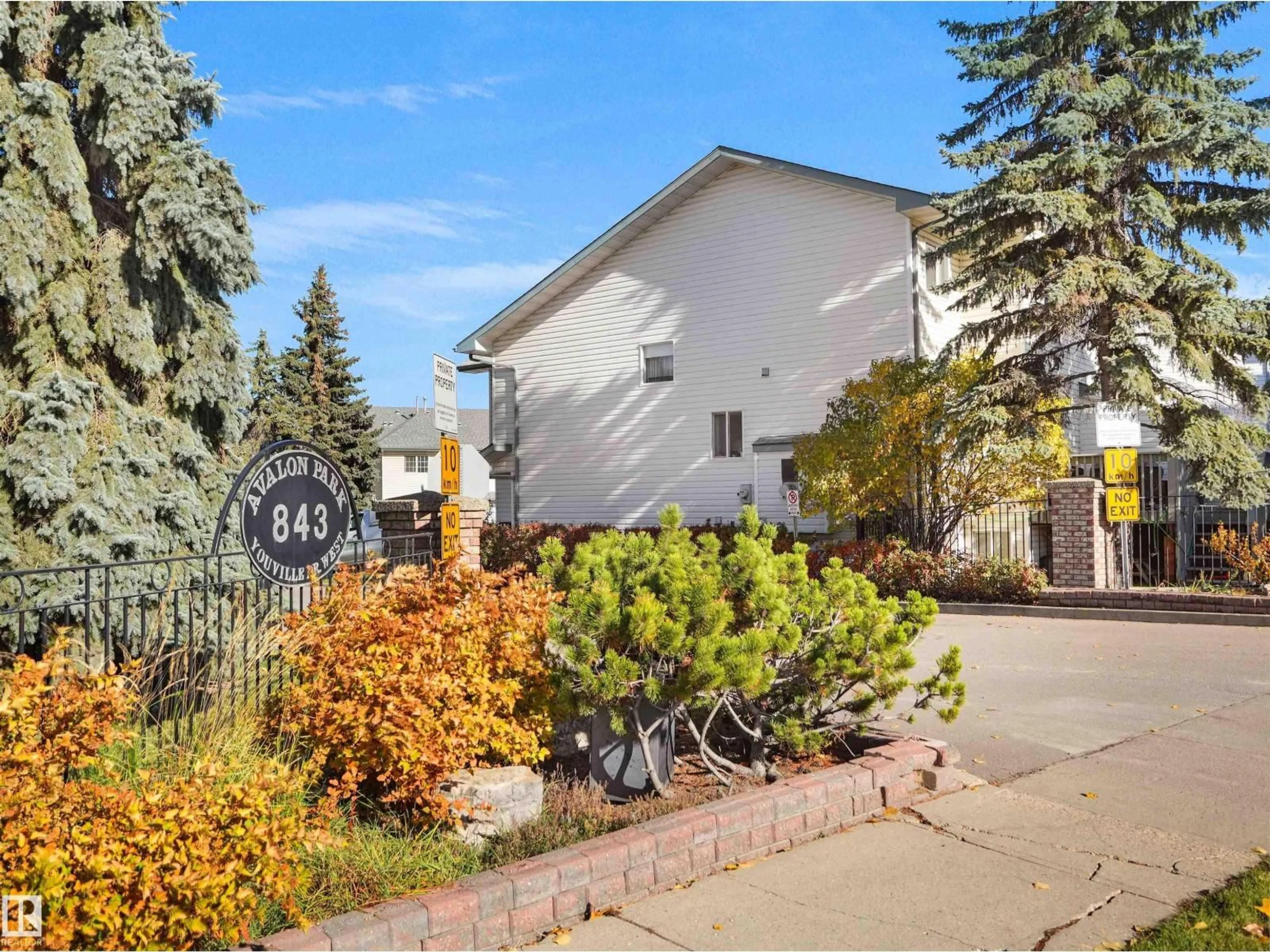 Unknown for 843 - 35 YOUVILLE DR, Edmonton Alberta T6L6X8