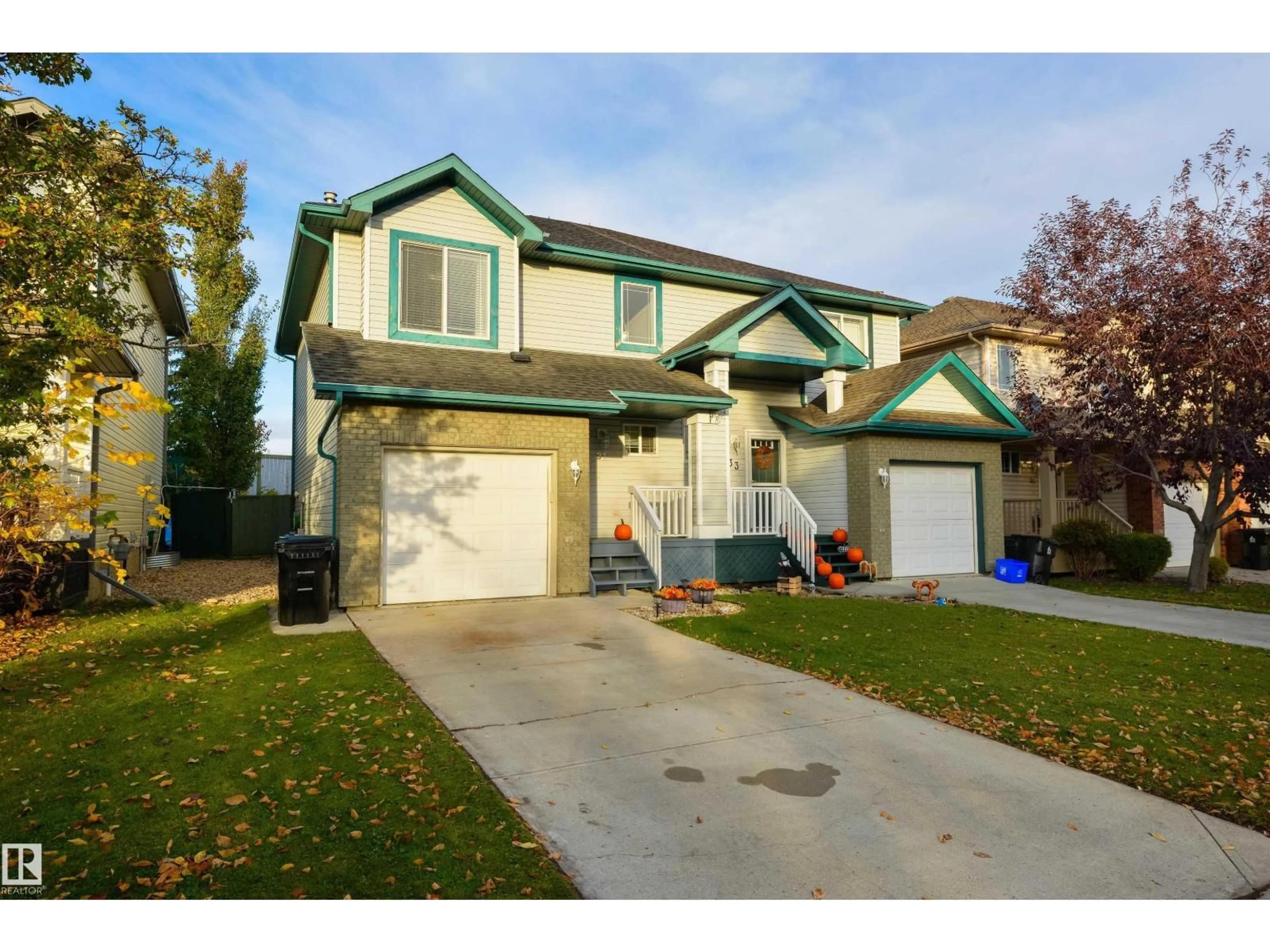 Home with vinyl exterior material, street for 31 VENTURA ST, Spruce Grove Alberta T7X4M7