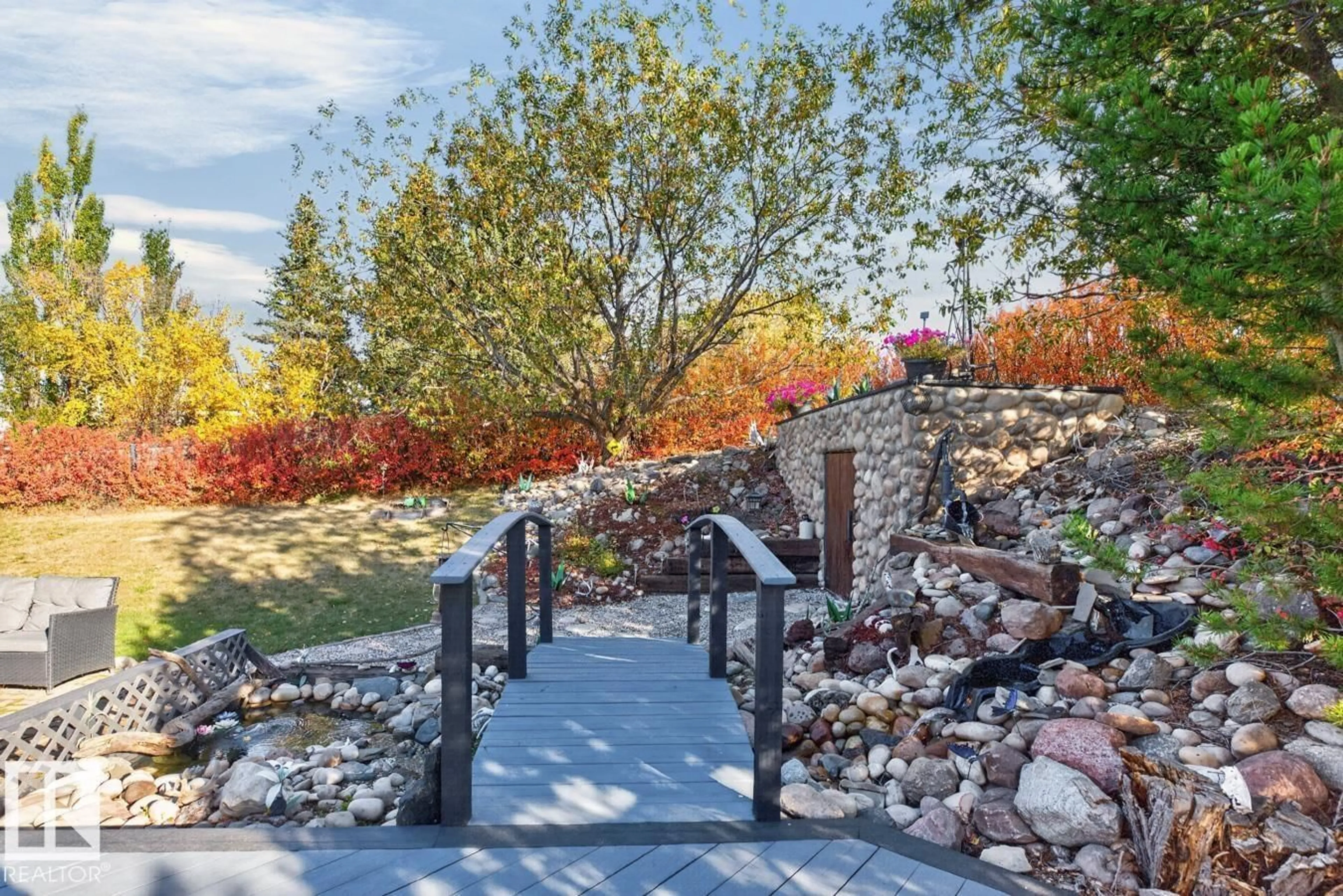 Patio, mountain view for 5502 48 AV, Beaumont Alberta T4X1C4