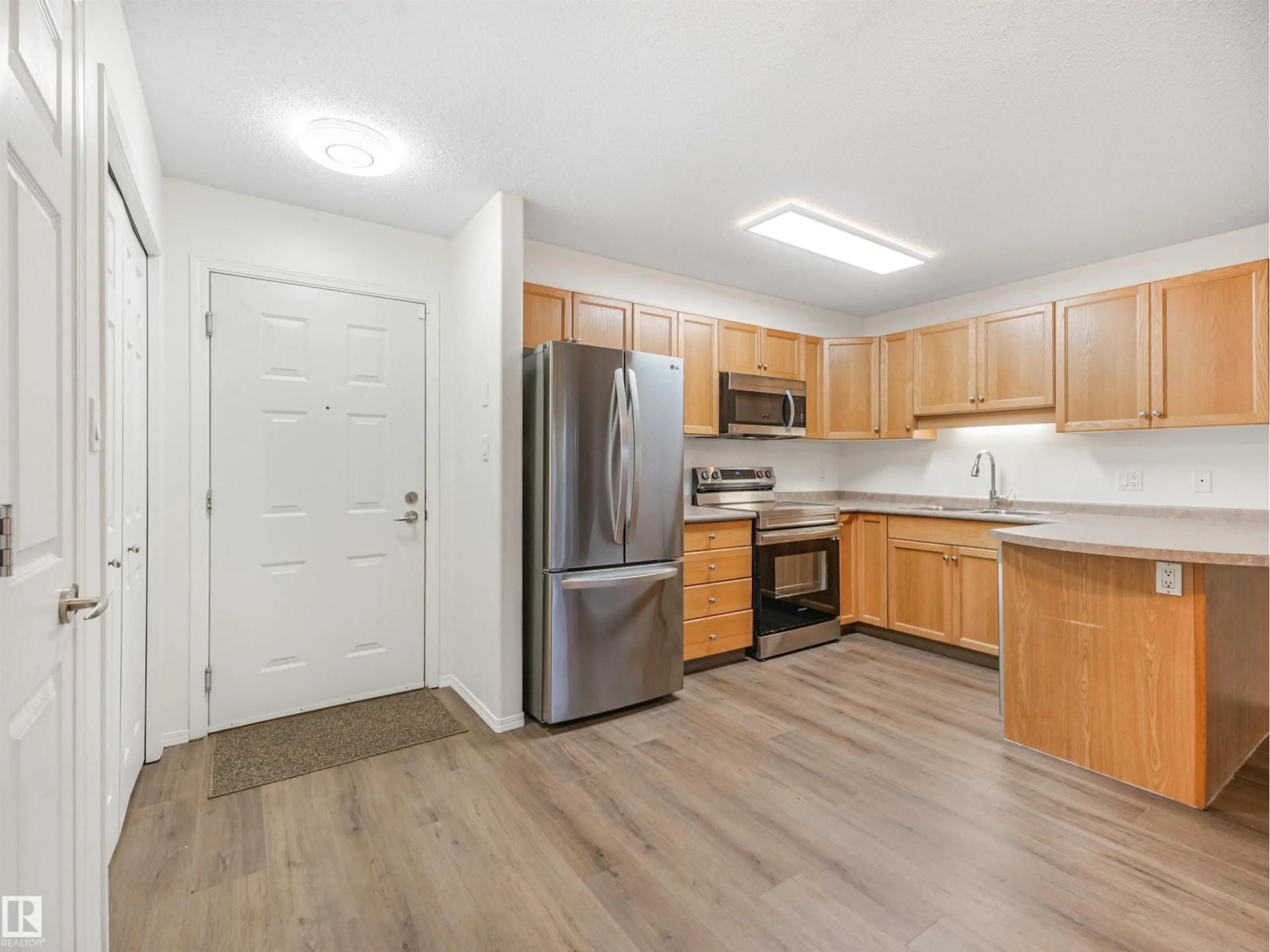Standard kitchen, unknown for #112 - 13635 34 ST, Edmonton Alberta T5A0C4