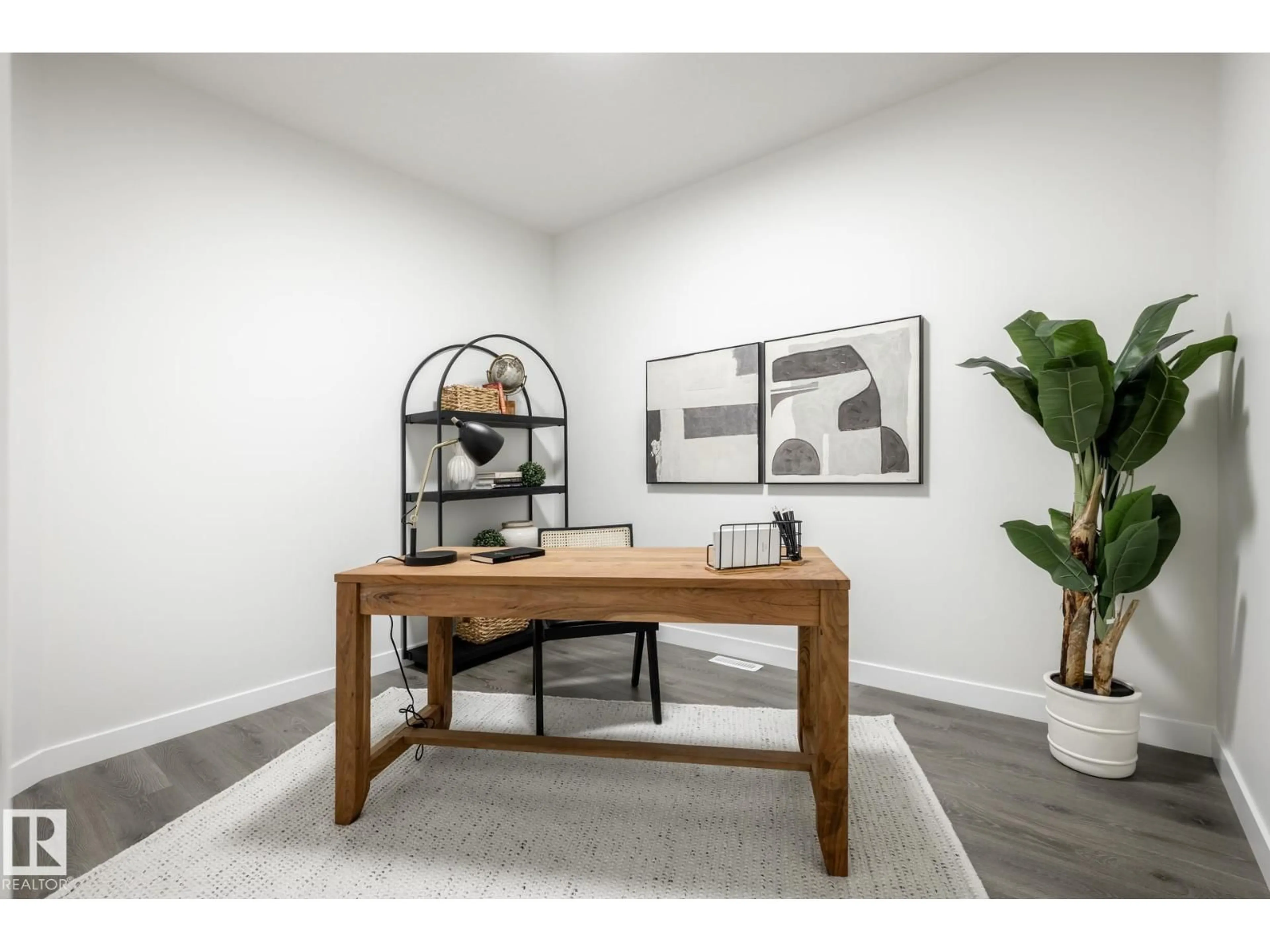 A pic of a room for NW - 1511 208 ST, Edmonton Alberta T6M3N8