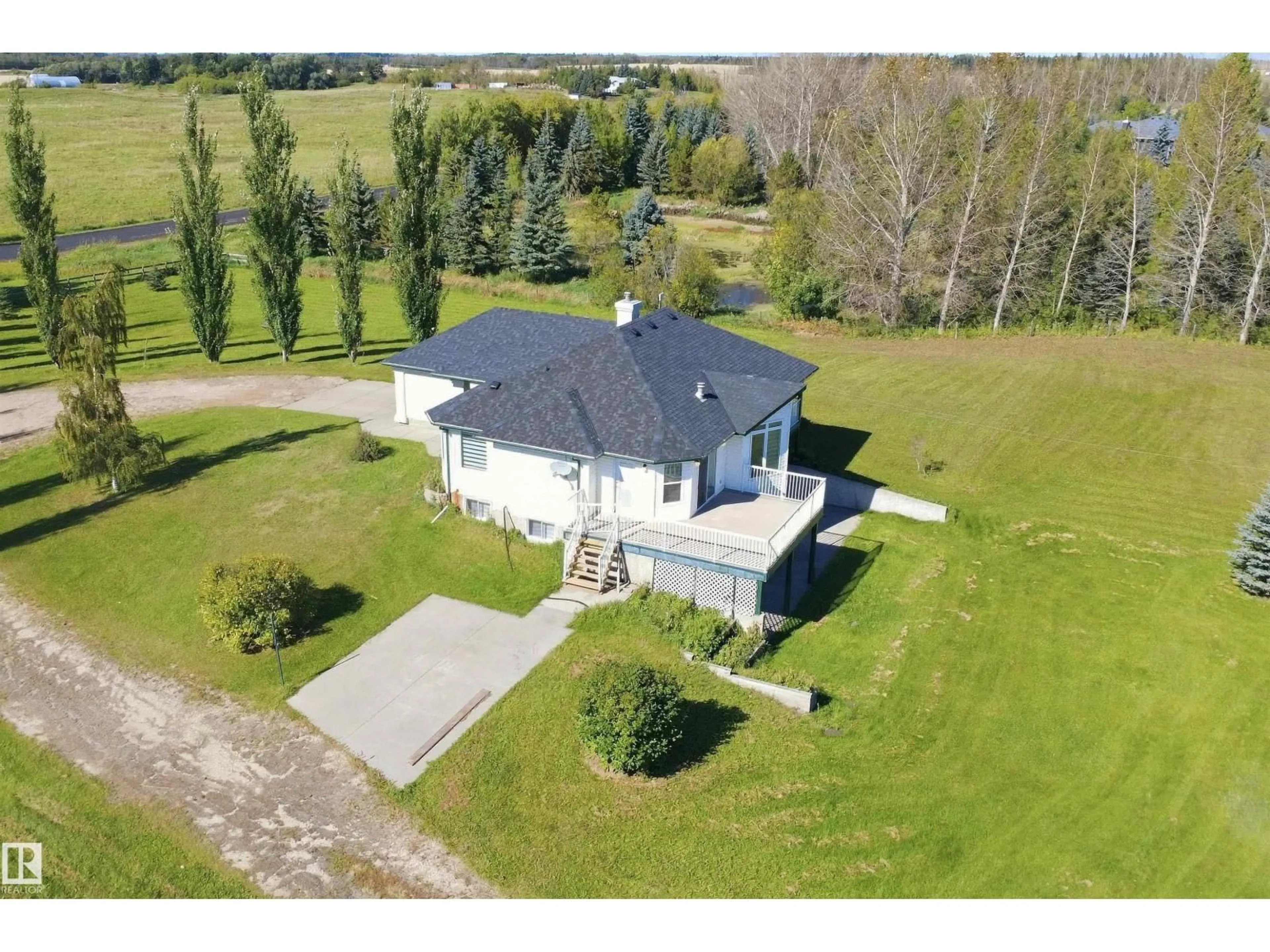 A pic from outside/outdoor area/front of a property/back of a property/a pic from drone, building for 4615 17 ST, Edmonton Alberta T6X2P9