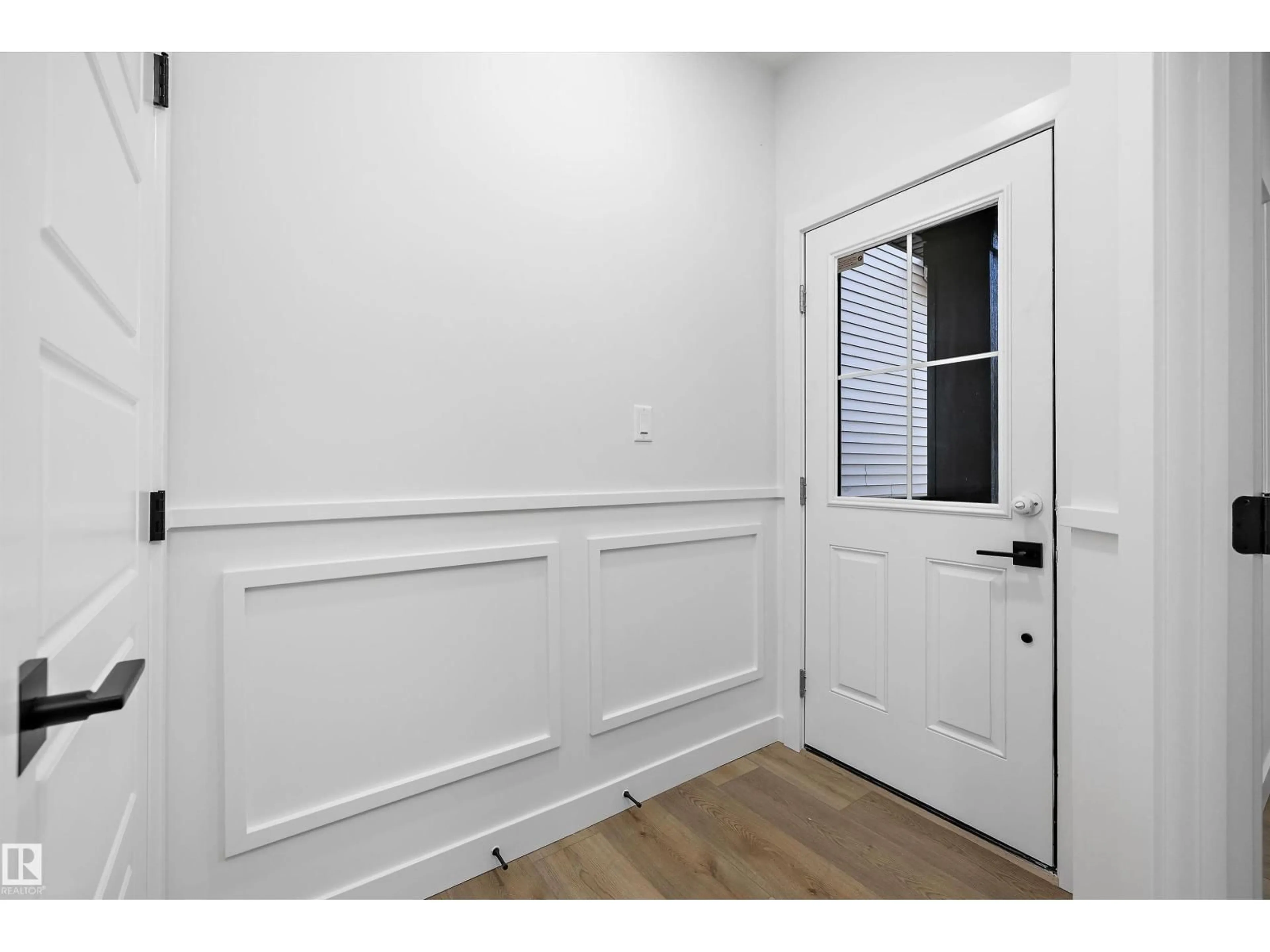 Indoor entryway for 1774 CROSSBILL LO, Edmonton Alberta T5S0Y4
