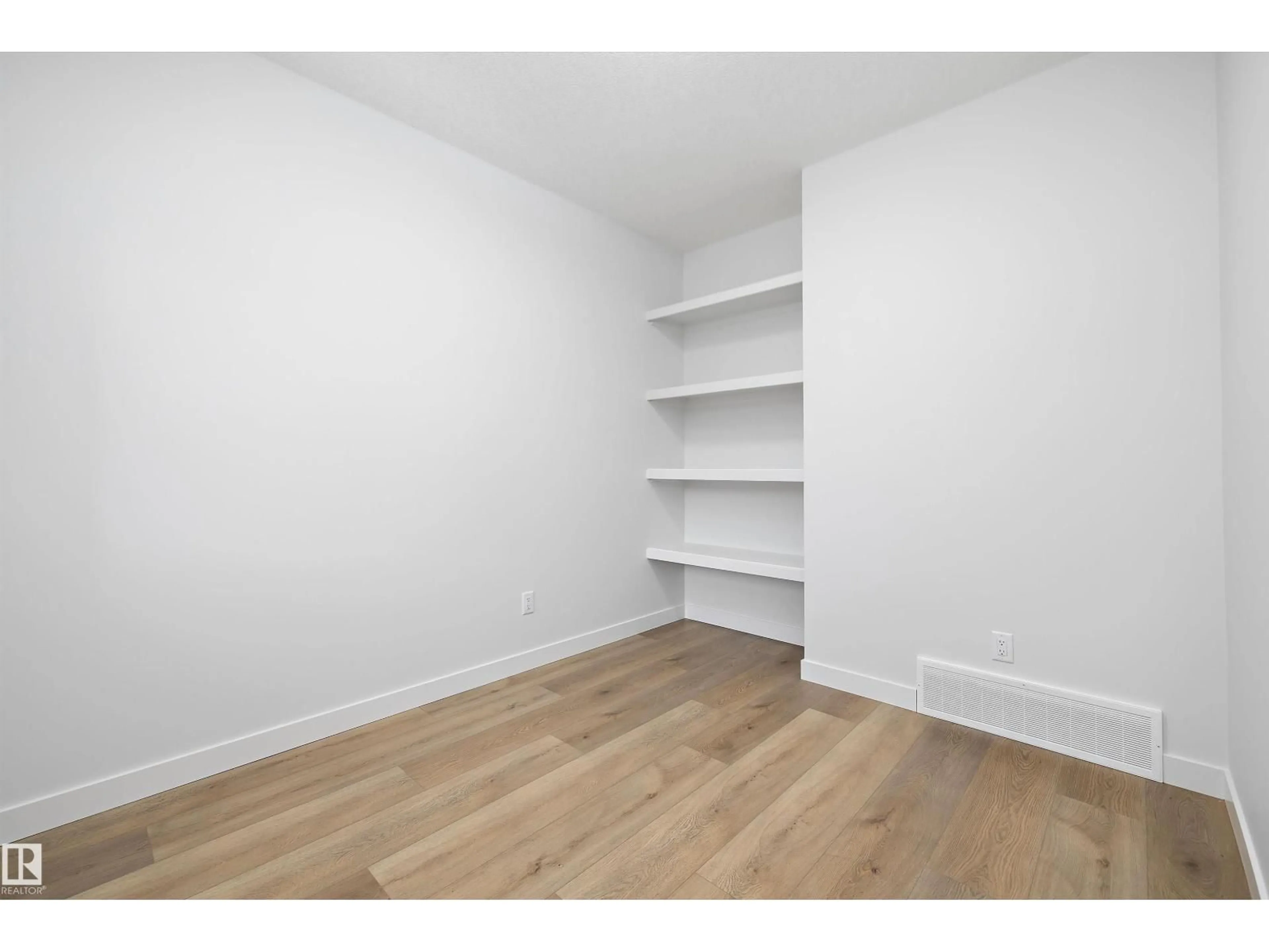Storage room or clothes room or walk-in closet for NW - 1753 CROSSBILL LO, Edmonton Alberta T5S0Y4
