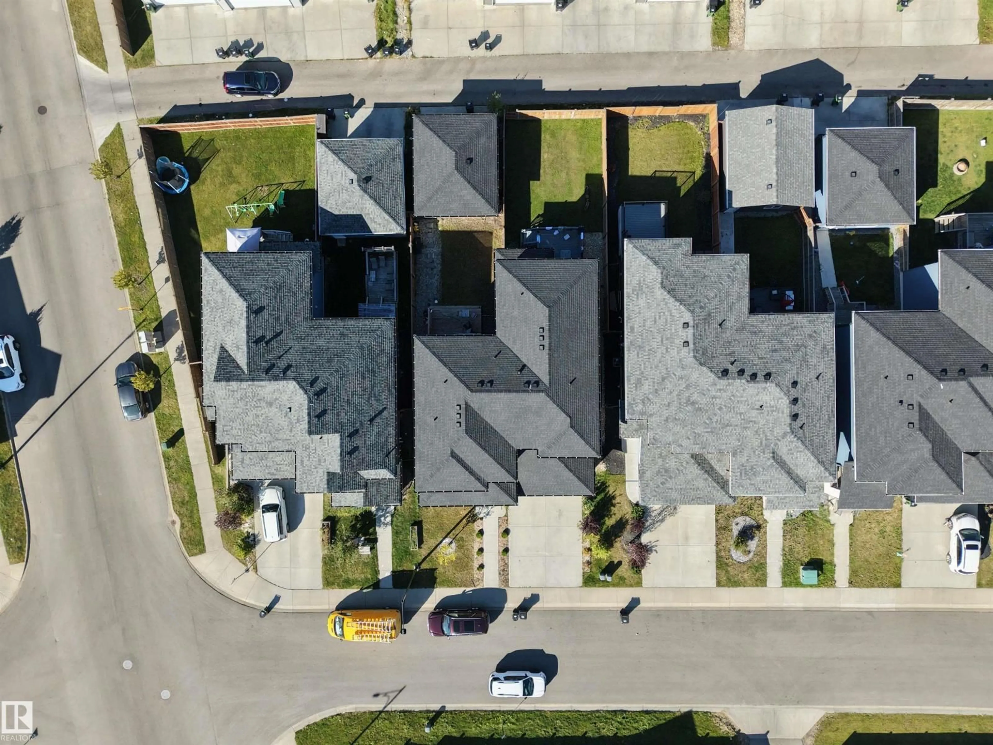 A pic from outside/outdoor area/front of a property/back of a property/a pic from drone, street for 2310 WONNACOTT CRESCENT, Edmonton Alberta T6X2J4