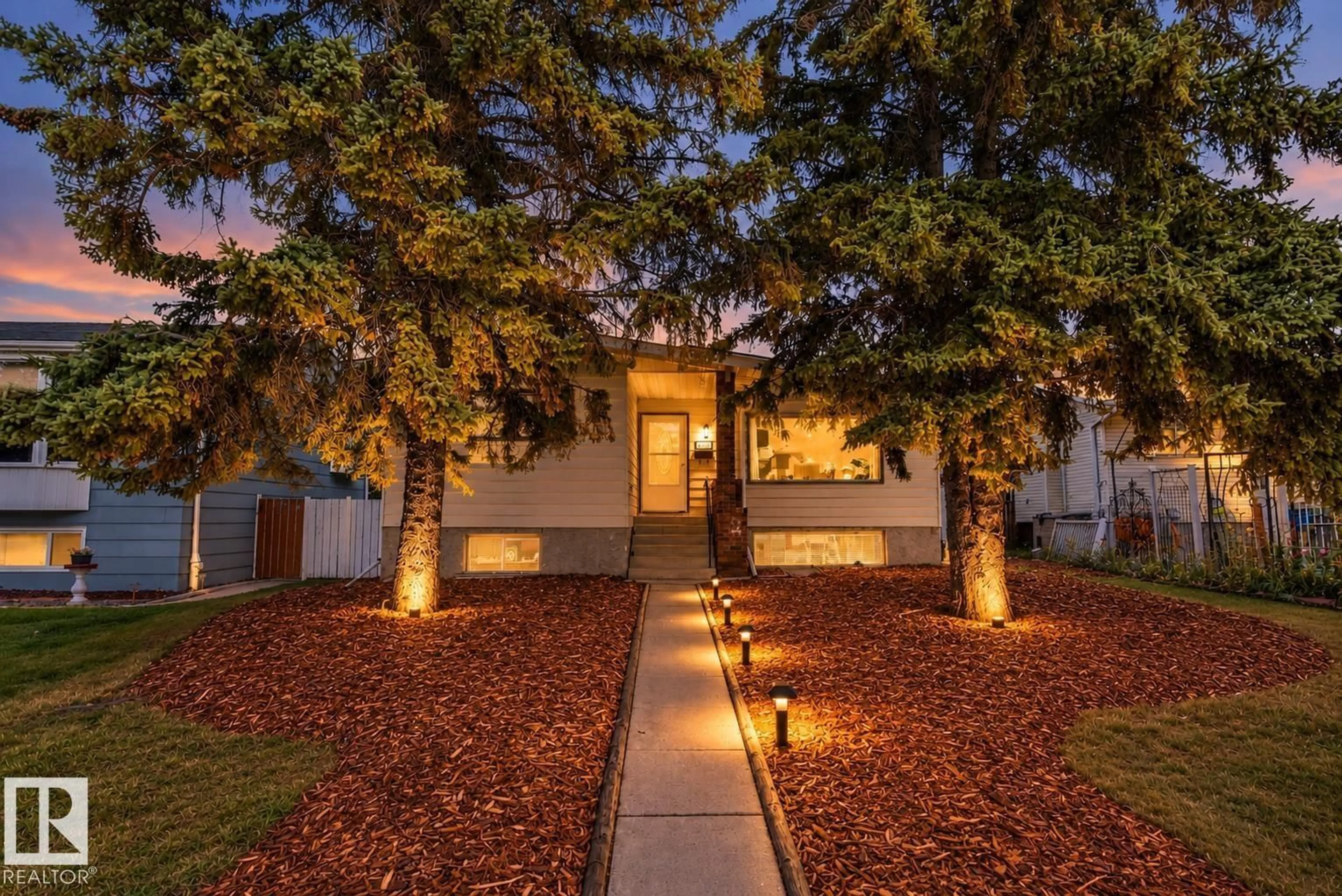 Unknown for 8612 30 AV NW, Edmonton Alberta T6K2X7