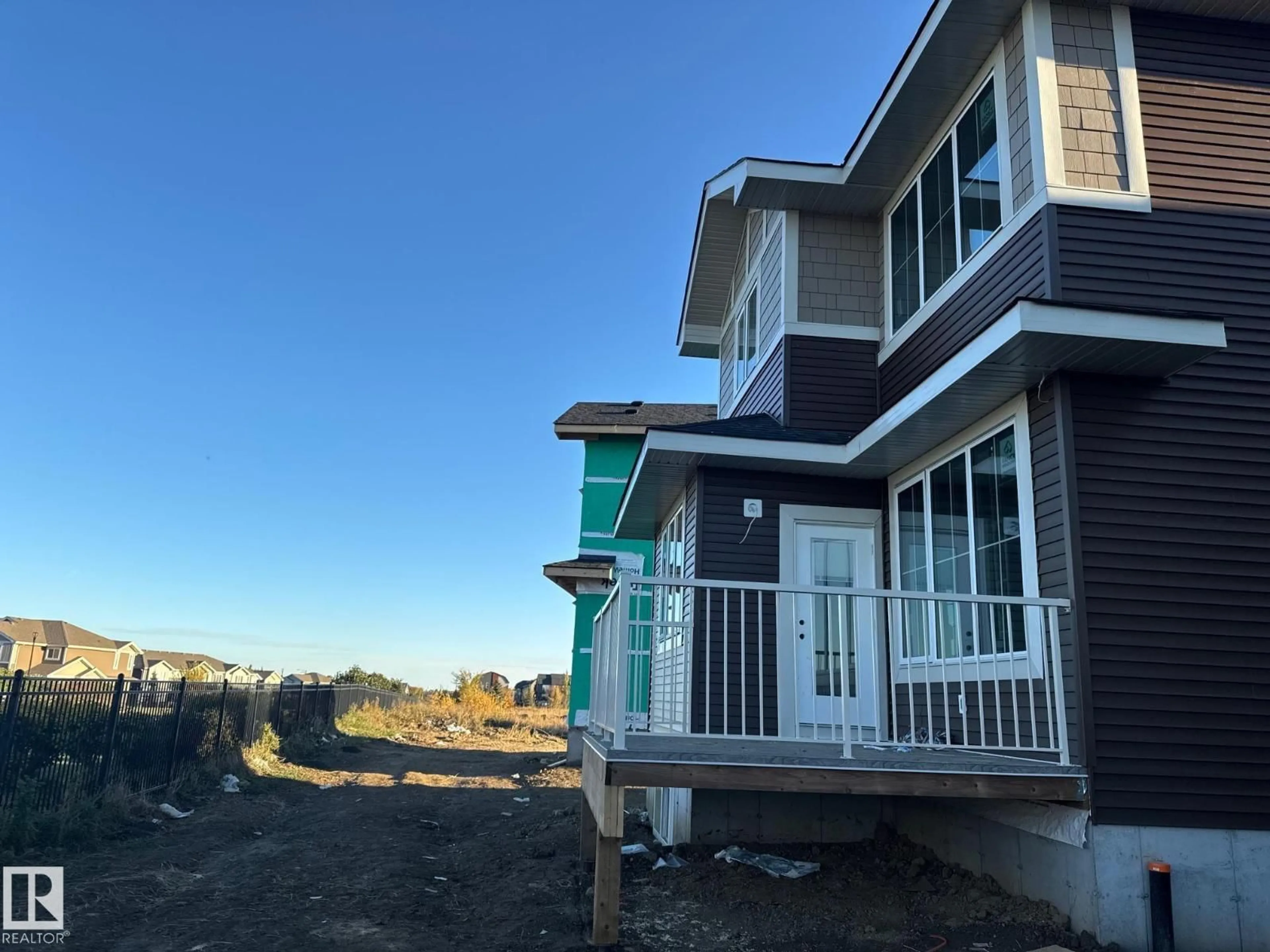 Home with vinyl exterior material, unknown for NW - 8417 223A ST, Edmonton Alberta T5T8A2
