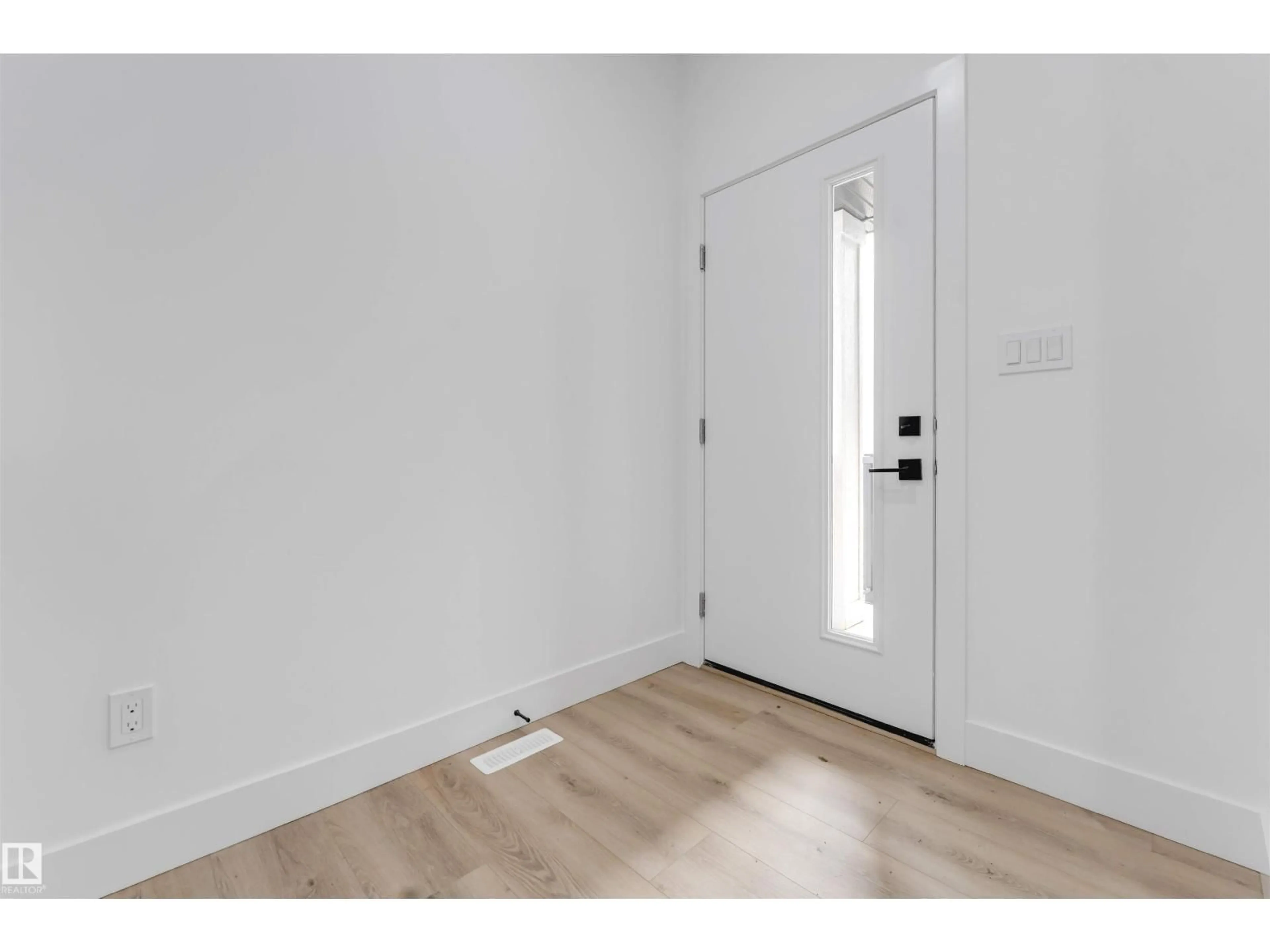 Indoor entryway for 4234 63 ST, Beaumont Alberta T4X0Z3