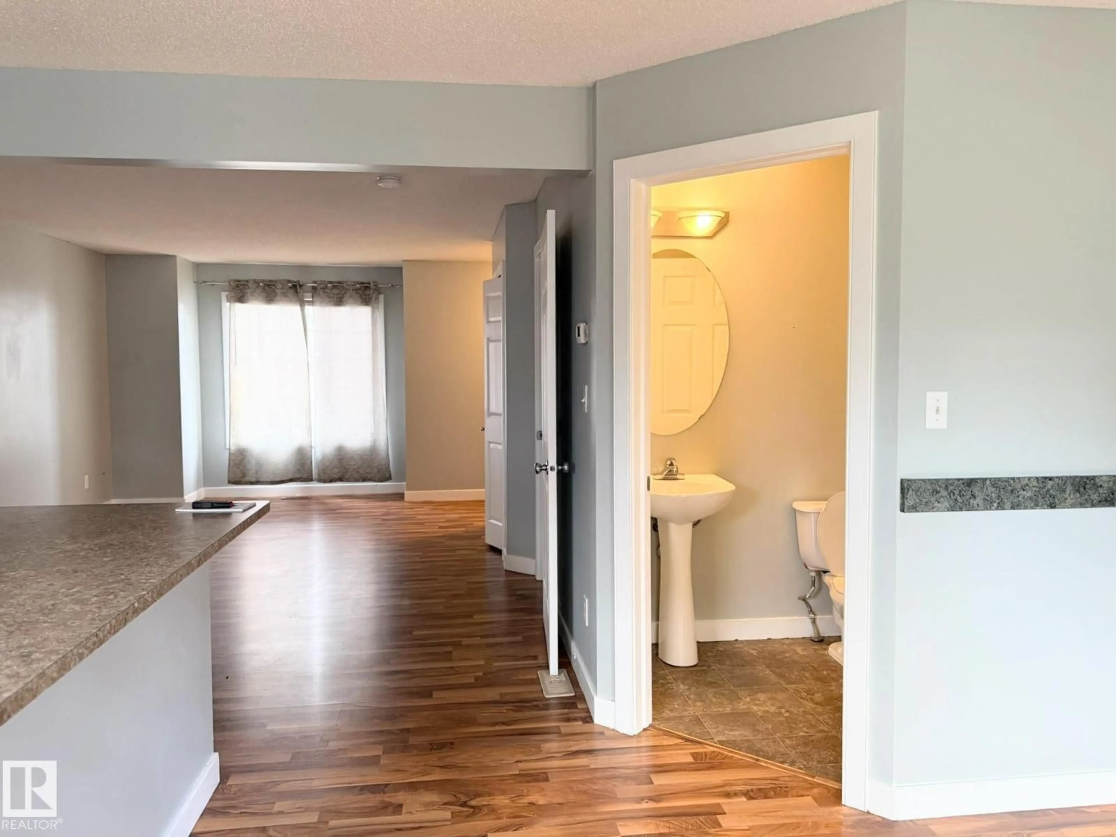 A pic of a room for #30 - 6032 38 AV, Edmonton Alberta T6L0A4