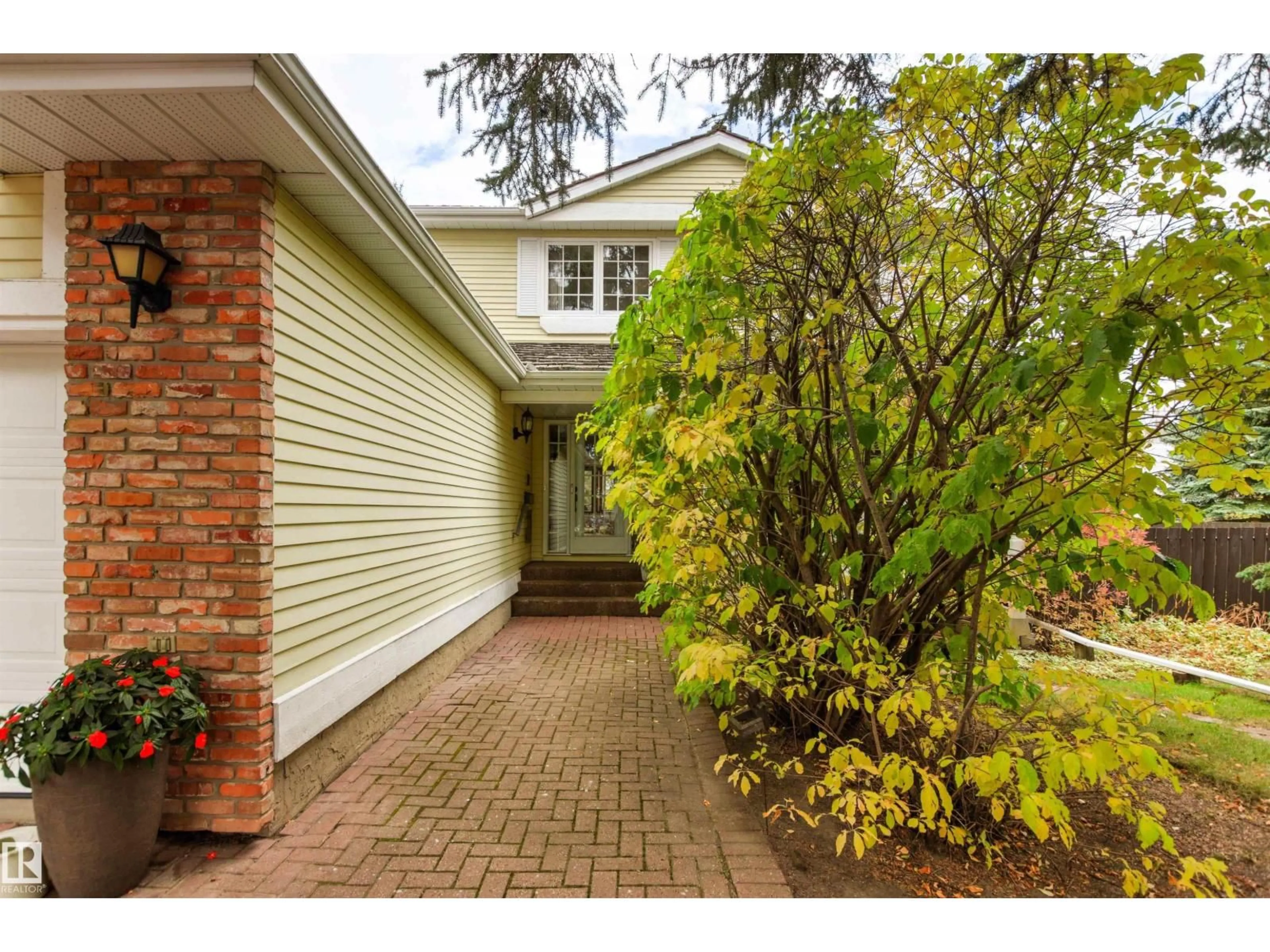Unknown for 201 RHATIGAN RD, Edmonton Alberta T6R1A2