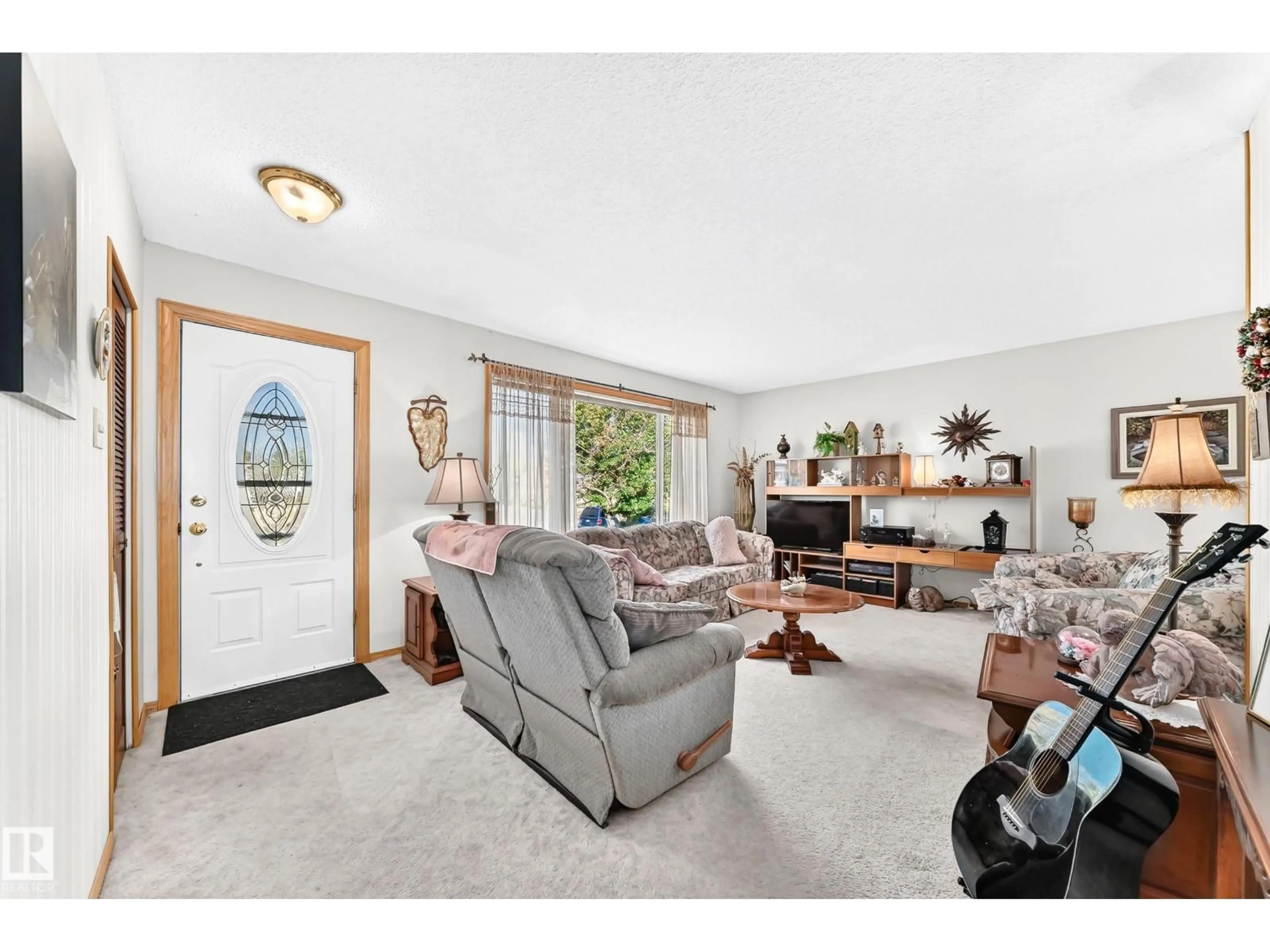 Living room with furniture, unknown for 13515 86 ST NW, Edmonton Alberta T5E3B6