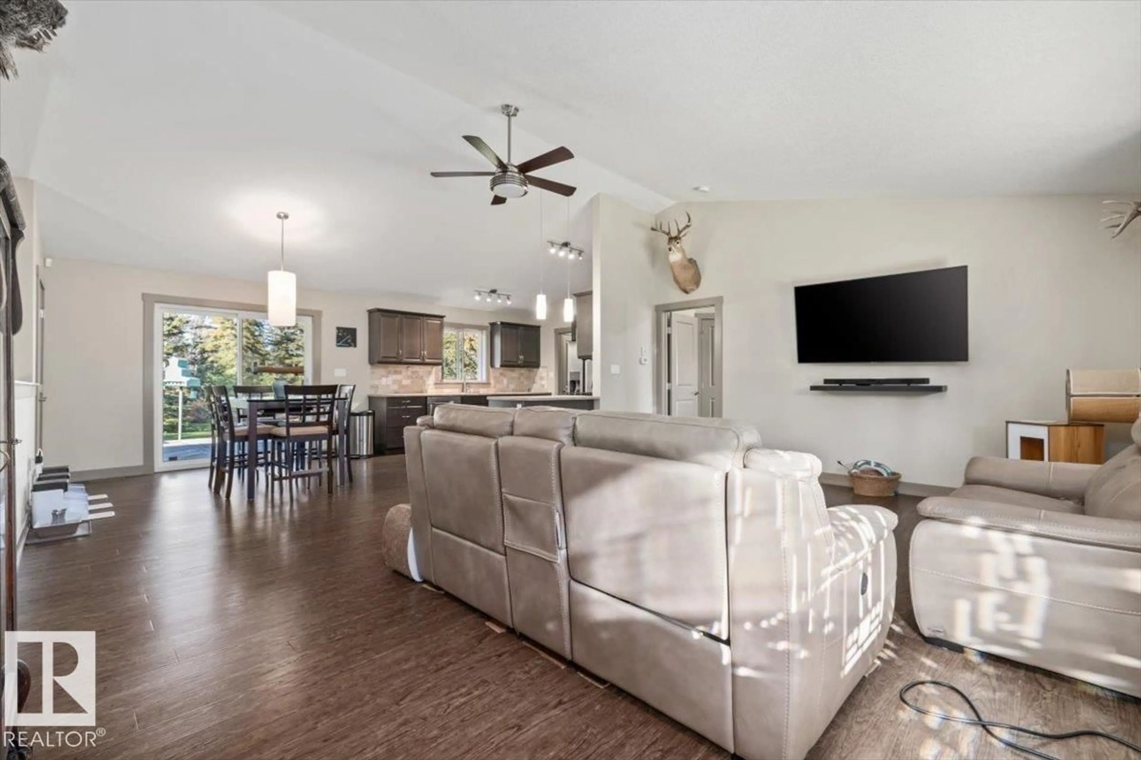 Living room with furniture, unknown for 205 55504 RANGE 13 RD, Rural Lac Ste. Anne County Alberta T0E1V5