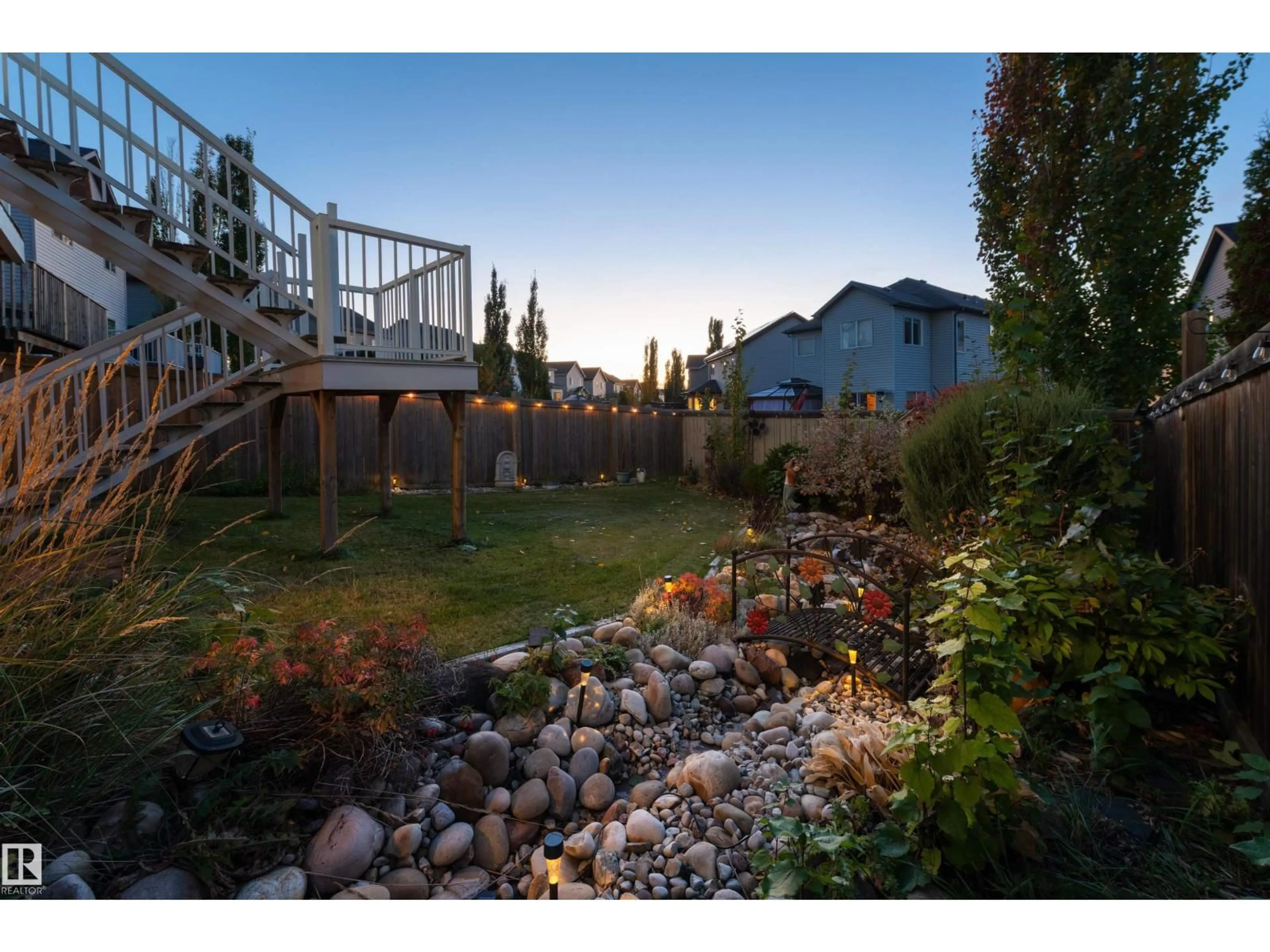 Patio, unknown for 5932 12 AV, Edmonton Alberta T6X0M7