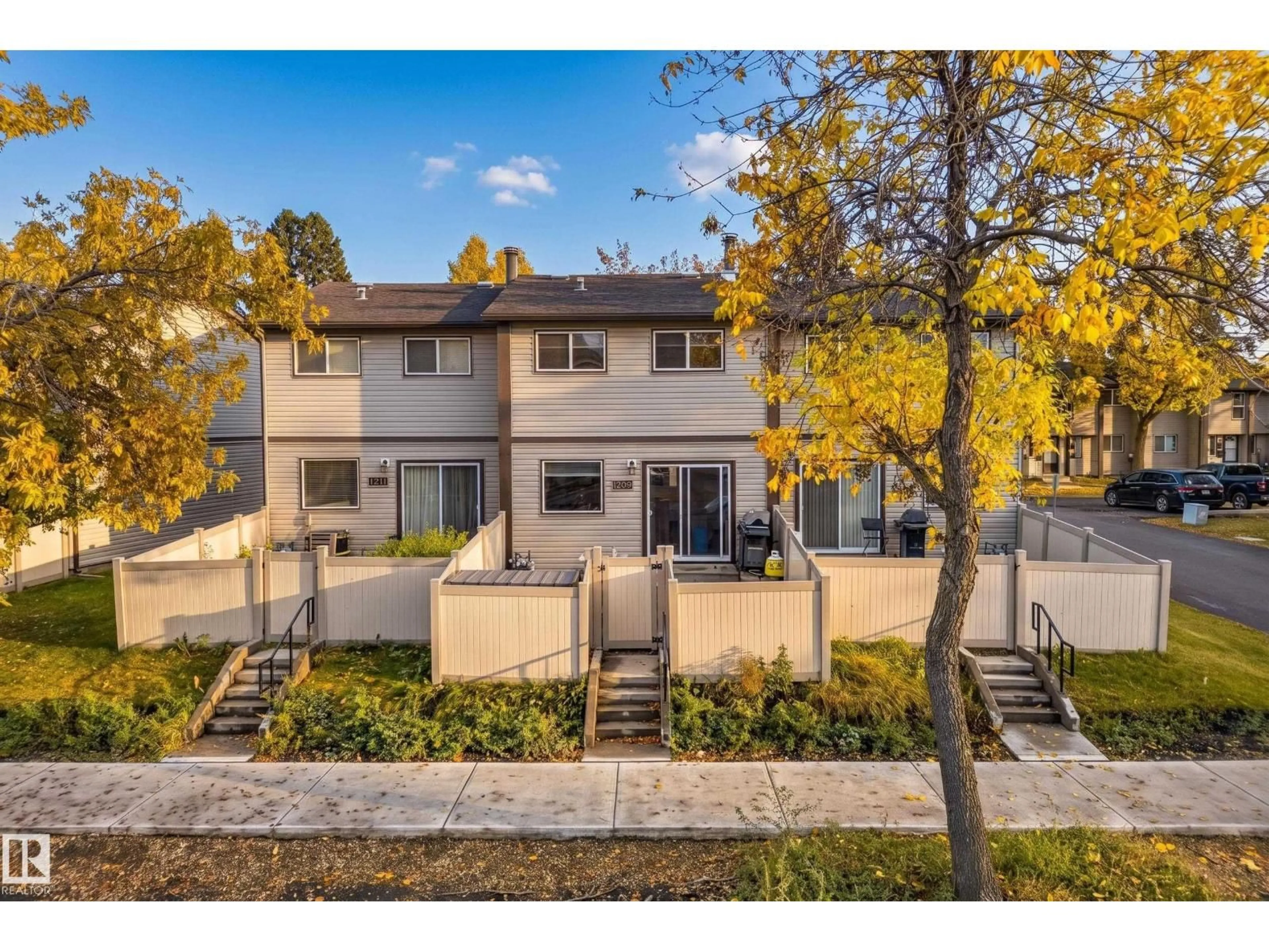 Unknown for 1209 HOOKE RD, Edmonton Alberta T5A4A5