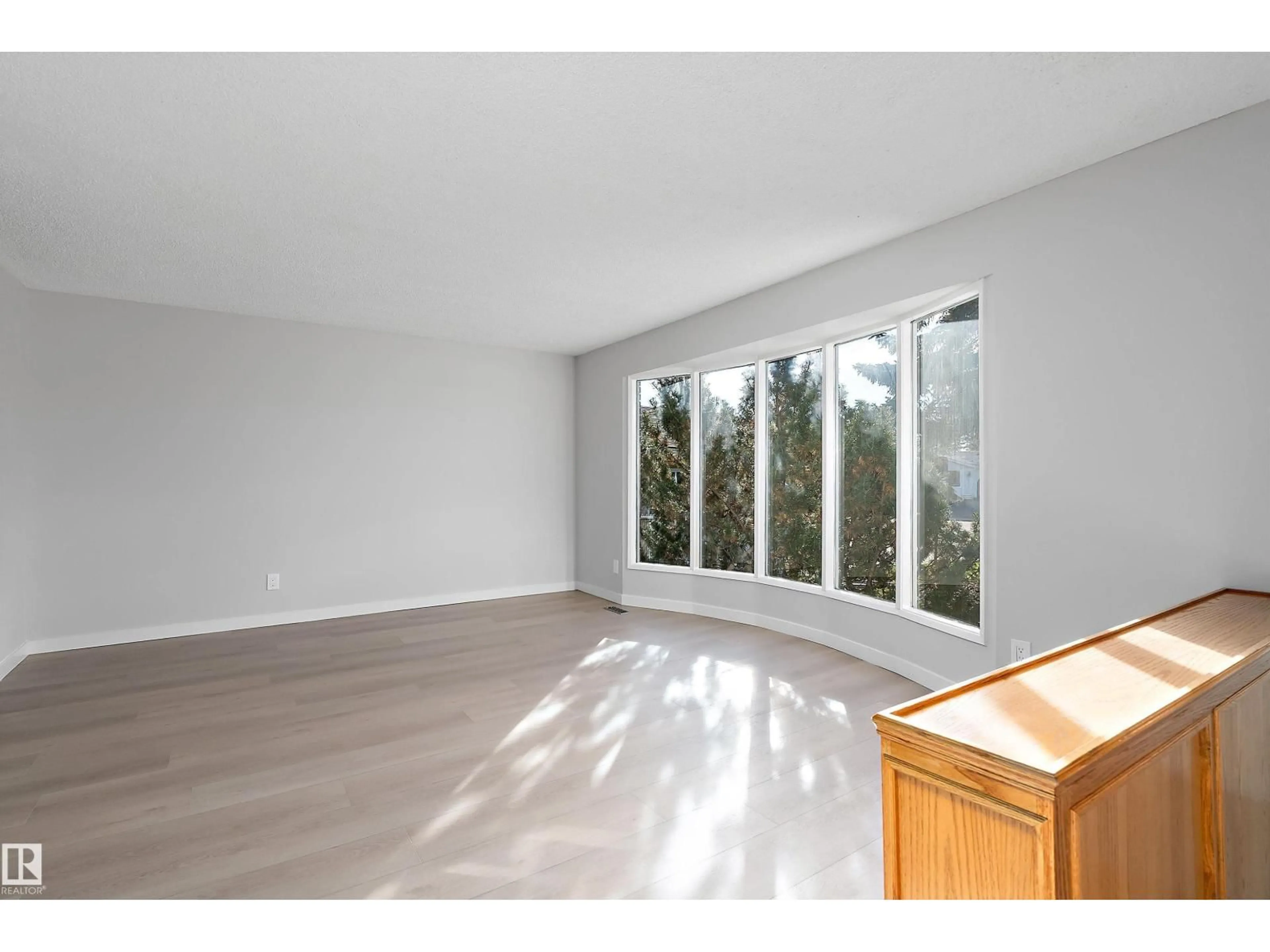 A pic of a room for 10928 34A AV, Edmonton Alberta T6J2V1