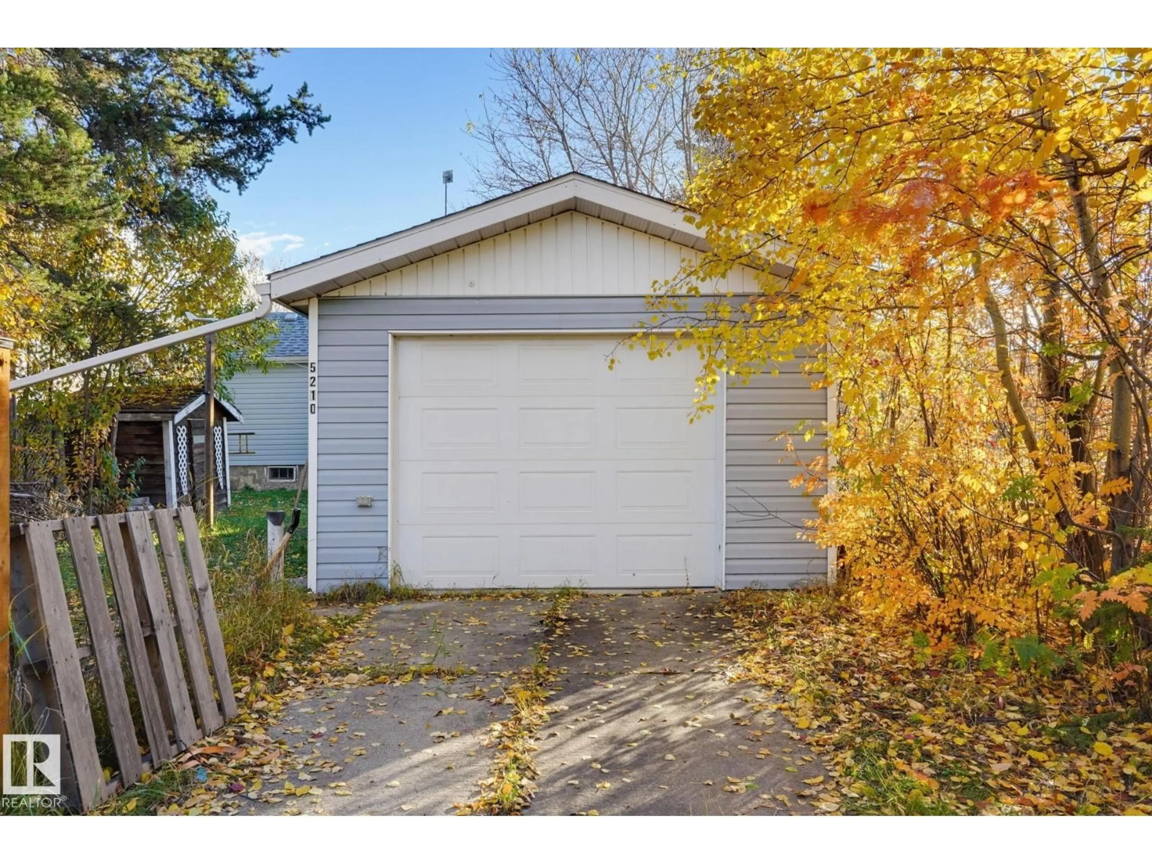 Shed for 5210 52 ST, Thorsby Alberta T0C2P0