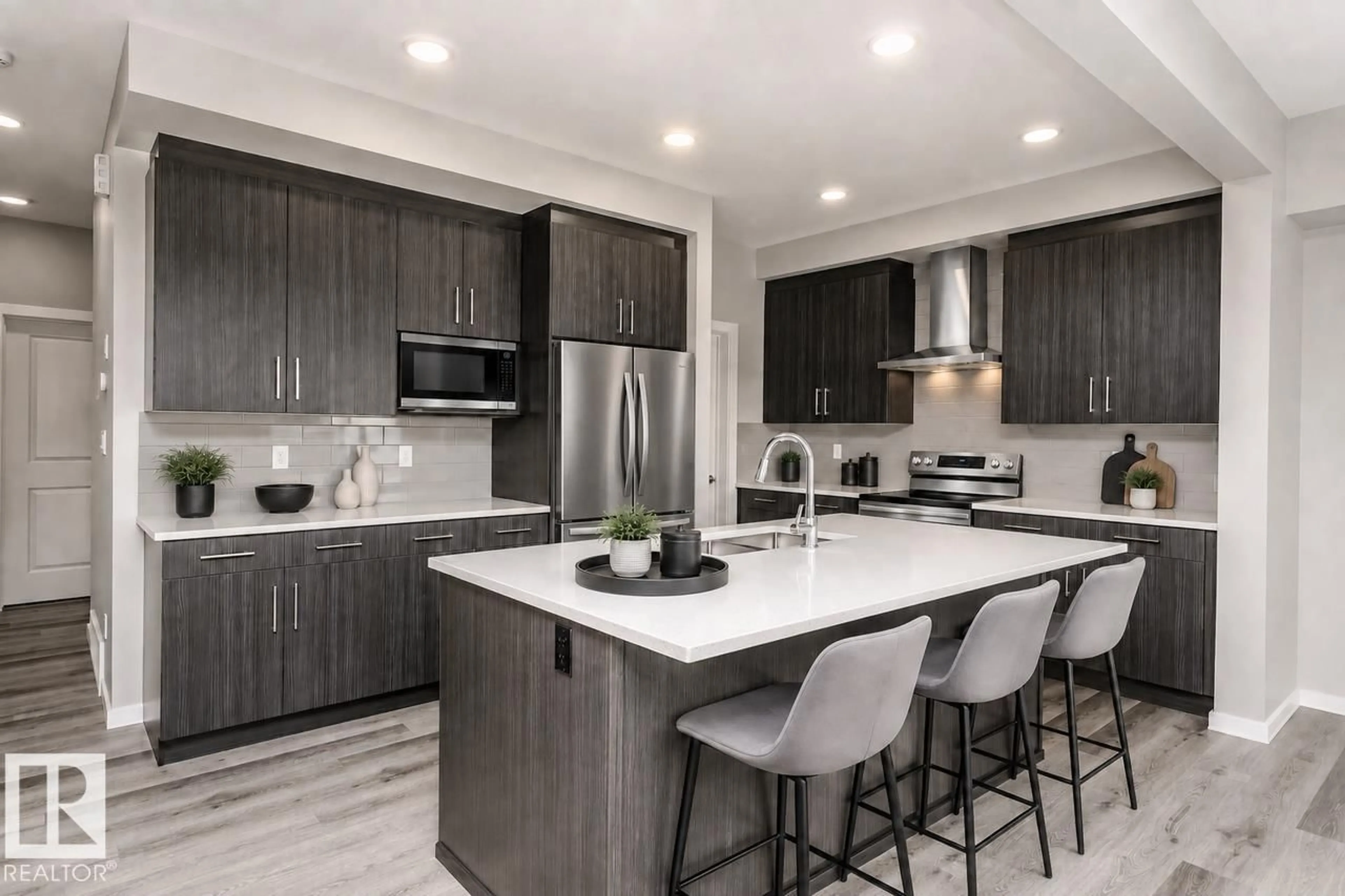 Open concept kitchen, unknown for SW - 6420 30 AV, Edmonton Alberta T6X3M9