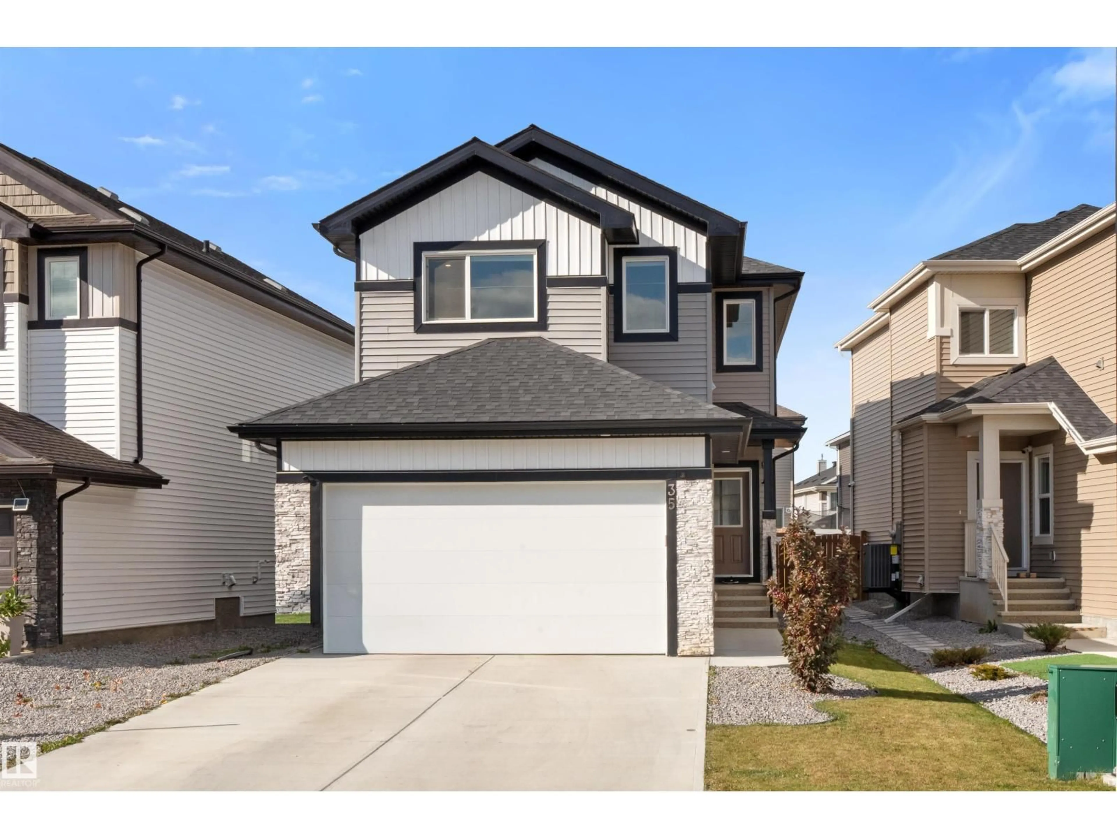 Home with vinyl exterior material, street for 35 MEADOWBROOK WY, Spruce Grove Alberta T7X2X3