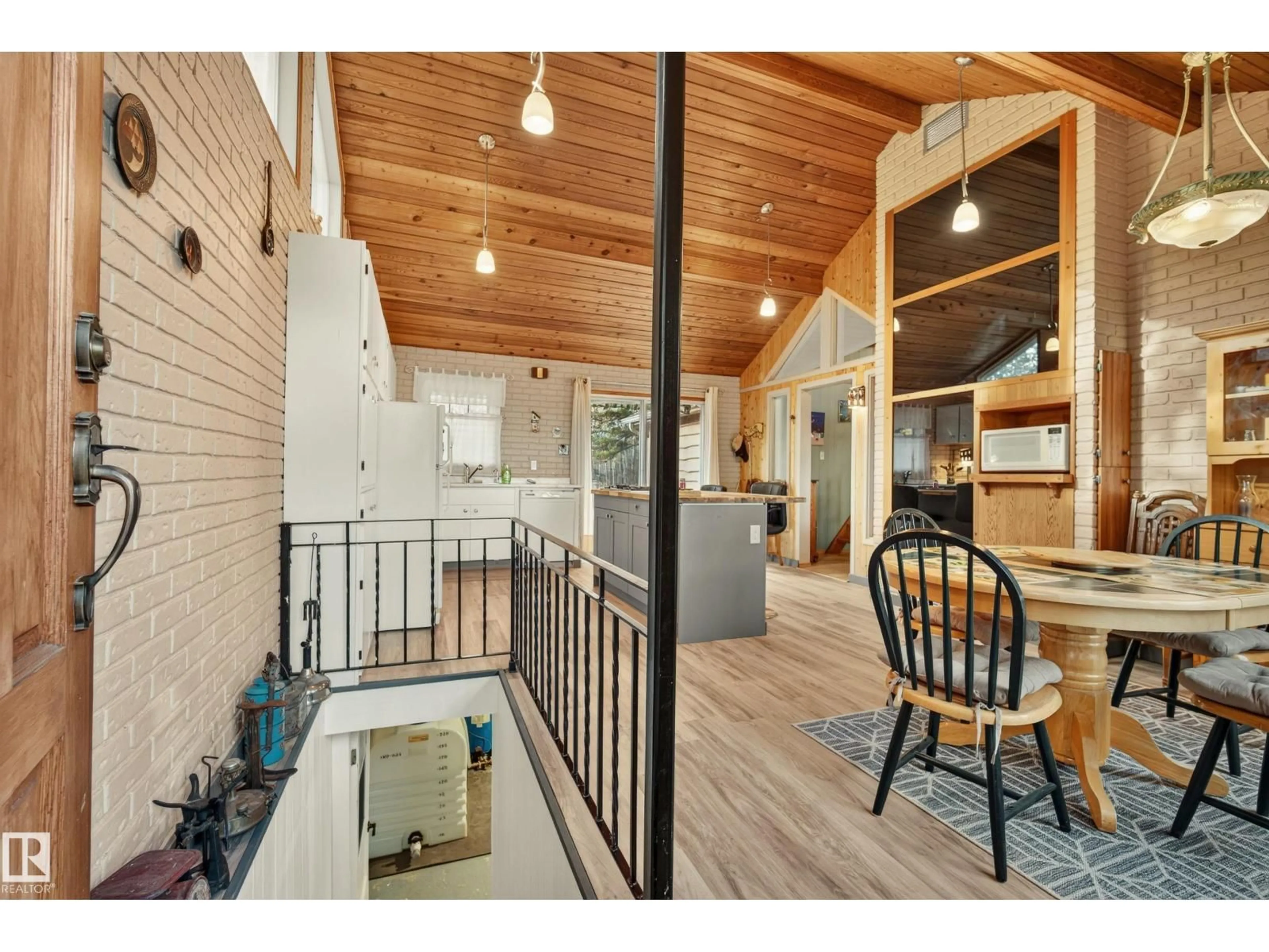 Open concept kitchen, unknown for 4315 LEISURE LN, Rural Lac Ste. Anne County Alberta T0E1V6