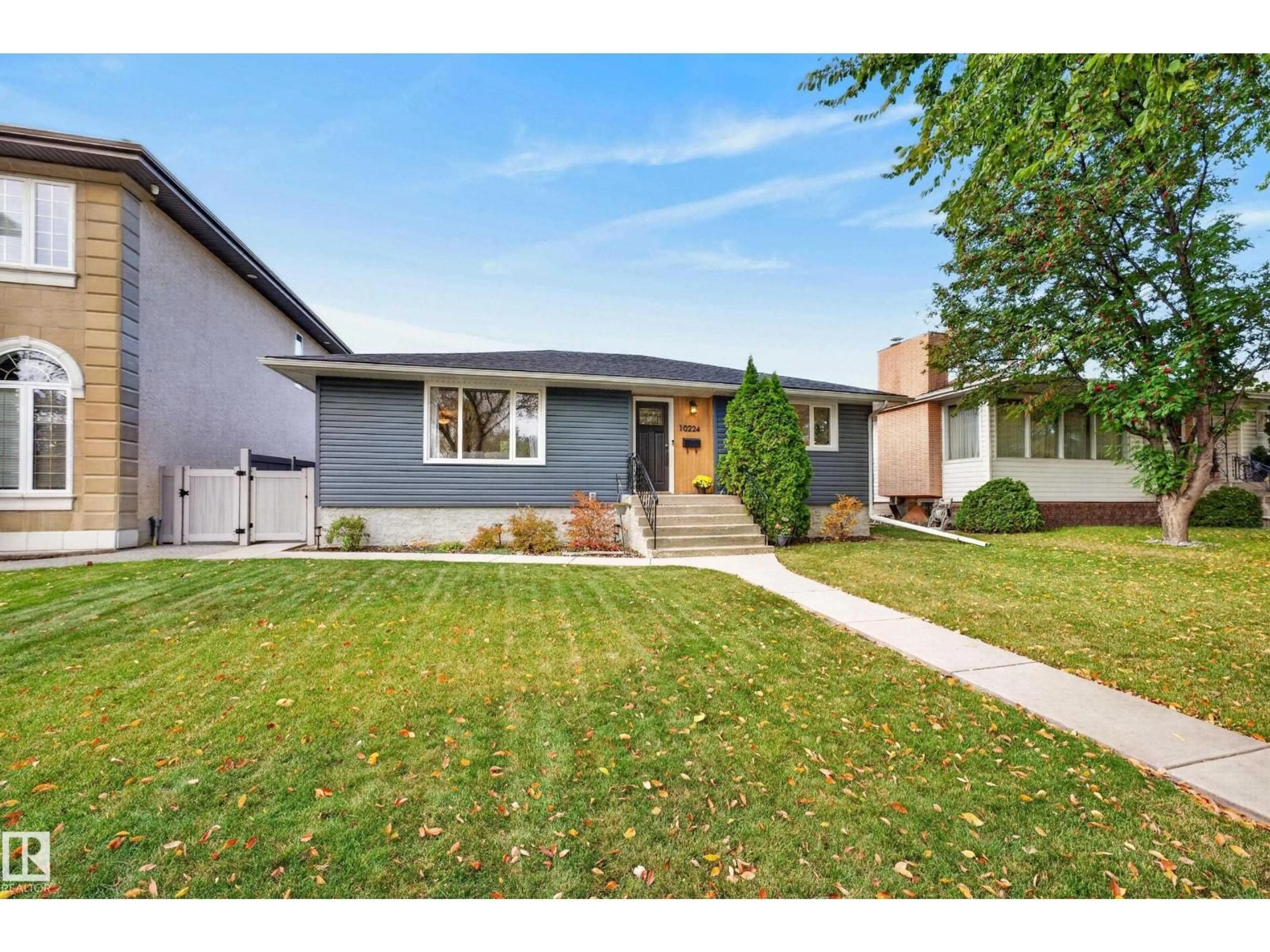 Unknown for 10224 82 ST, Edmonton Alberta T6A3M3