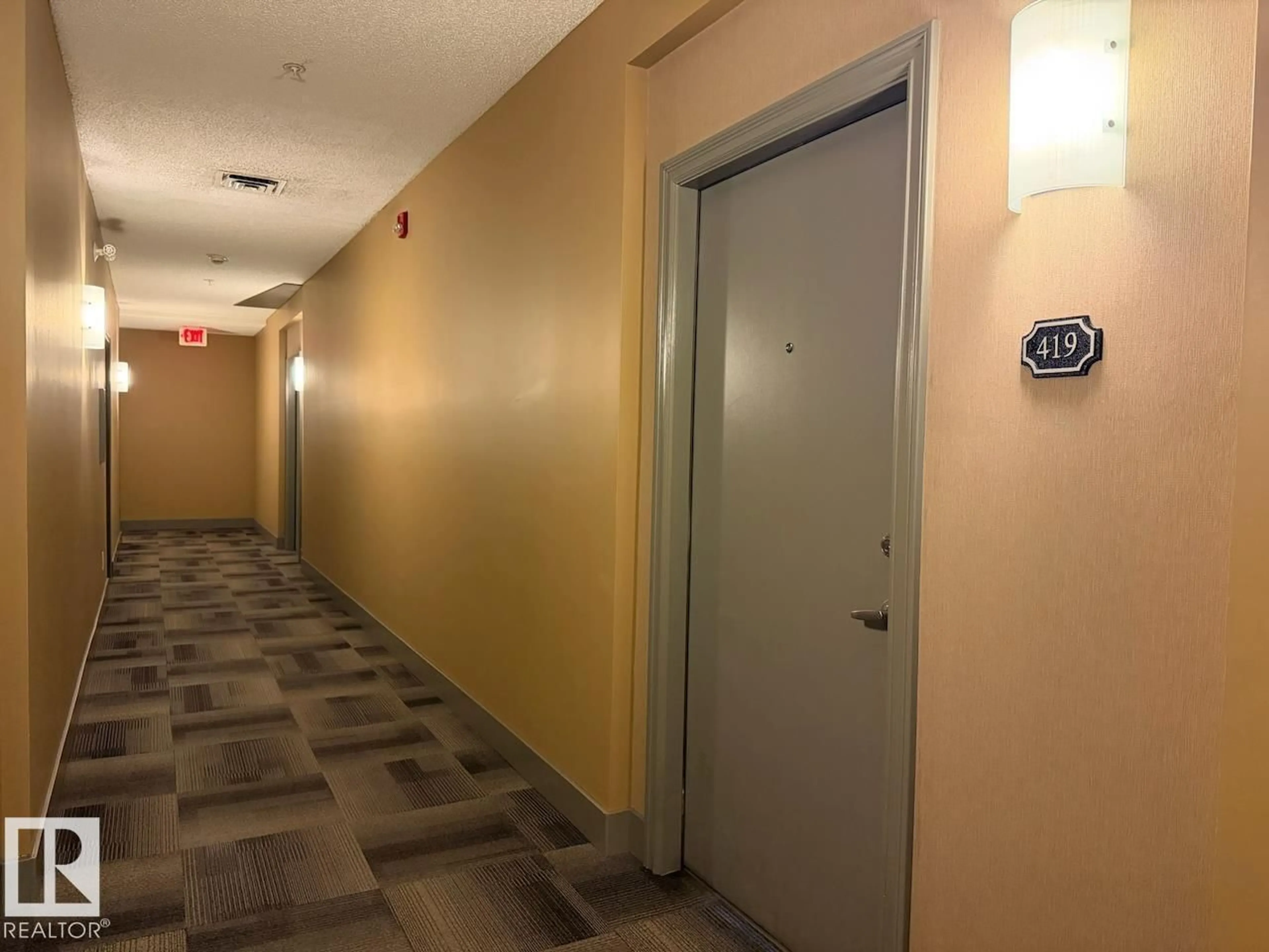 Indoor foyer for 419 - 226 MACEWAN RD, Edmonton Alberta T6W0C5