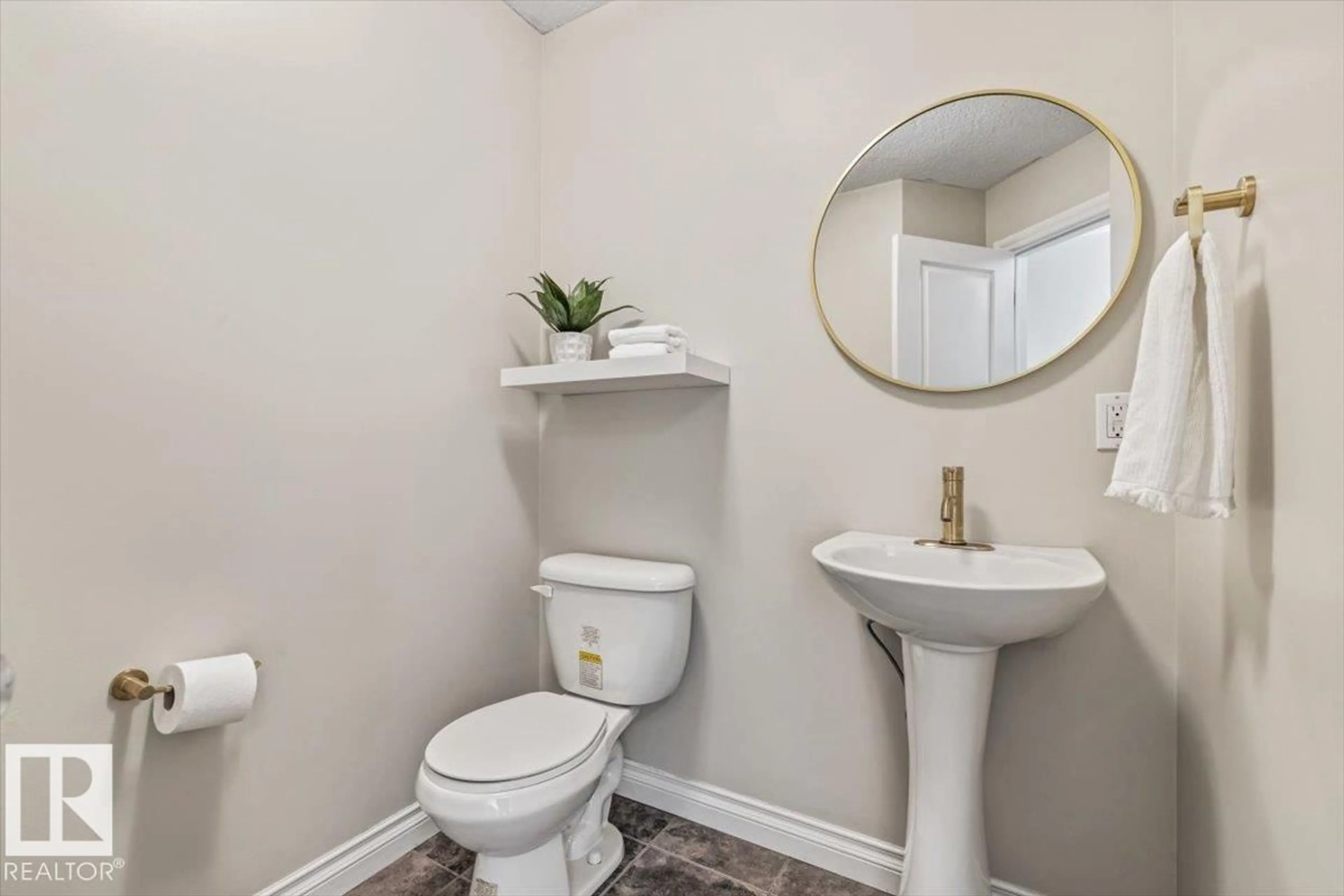 Standard bathroom, ceramic/tile floor for 139 CALVERT WD, Fort Saskatchewan Alberta T8L0E6