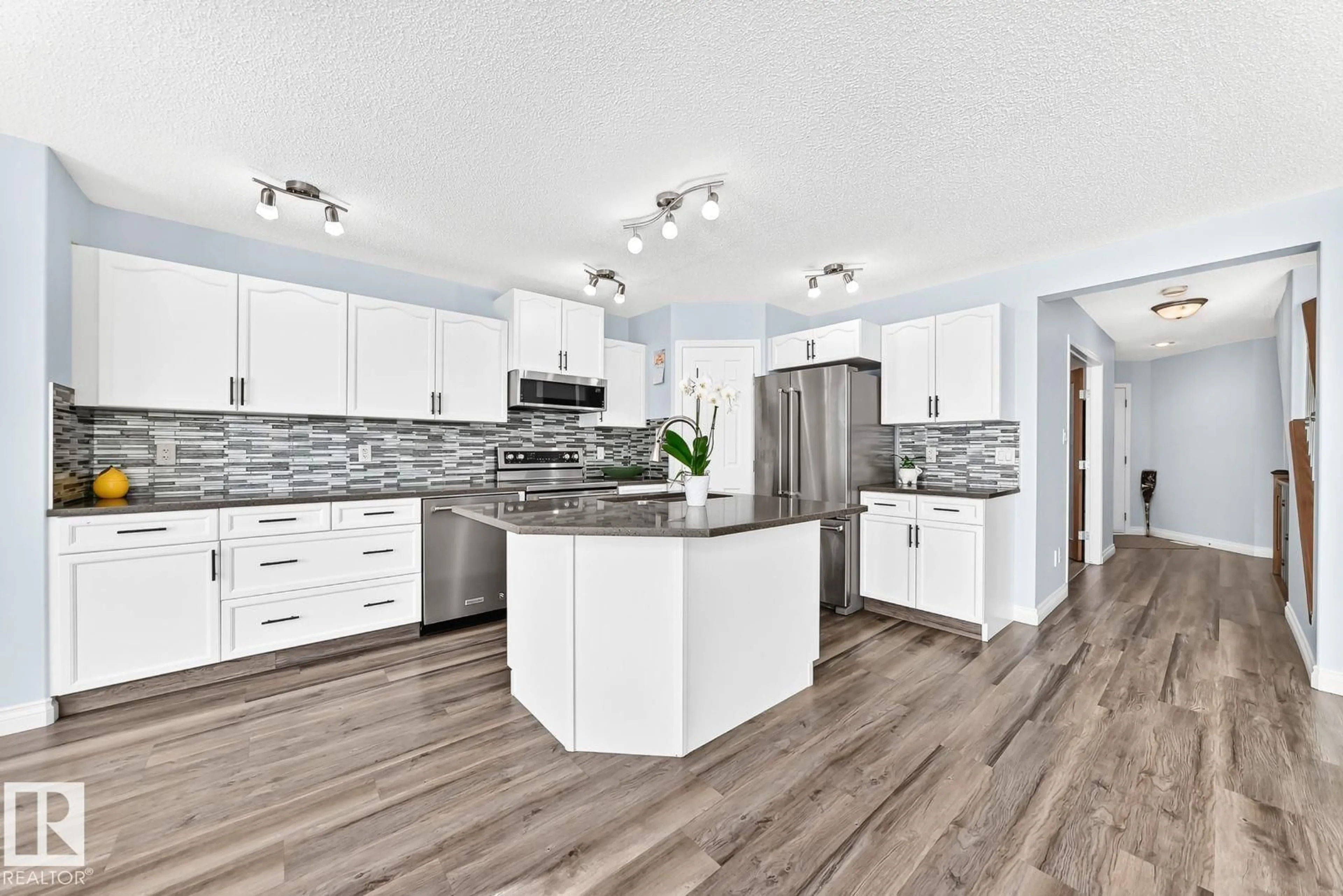 Open concept kitchen, unknown for 6936 STROM LN, Edmonton Alberta T6R0J9