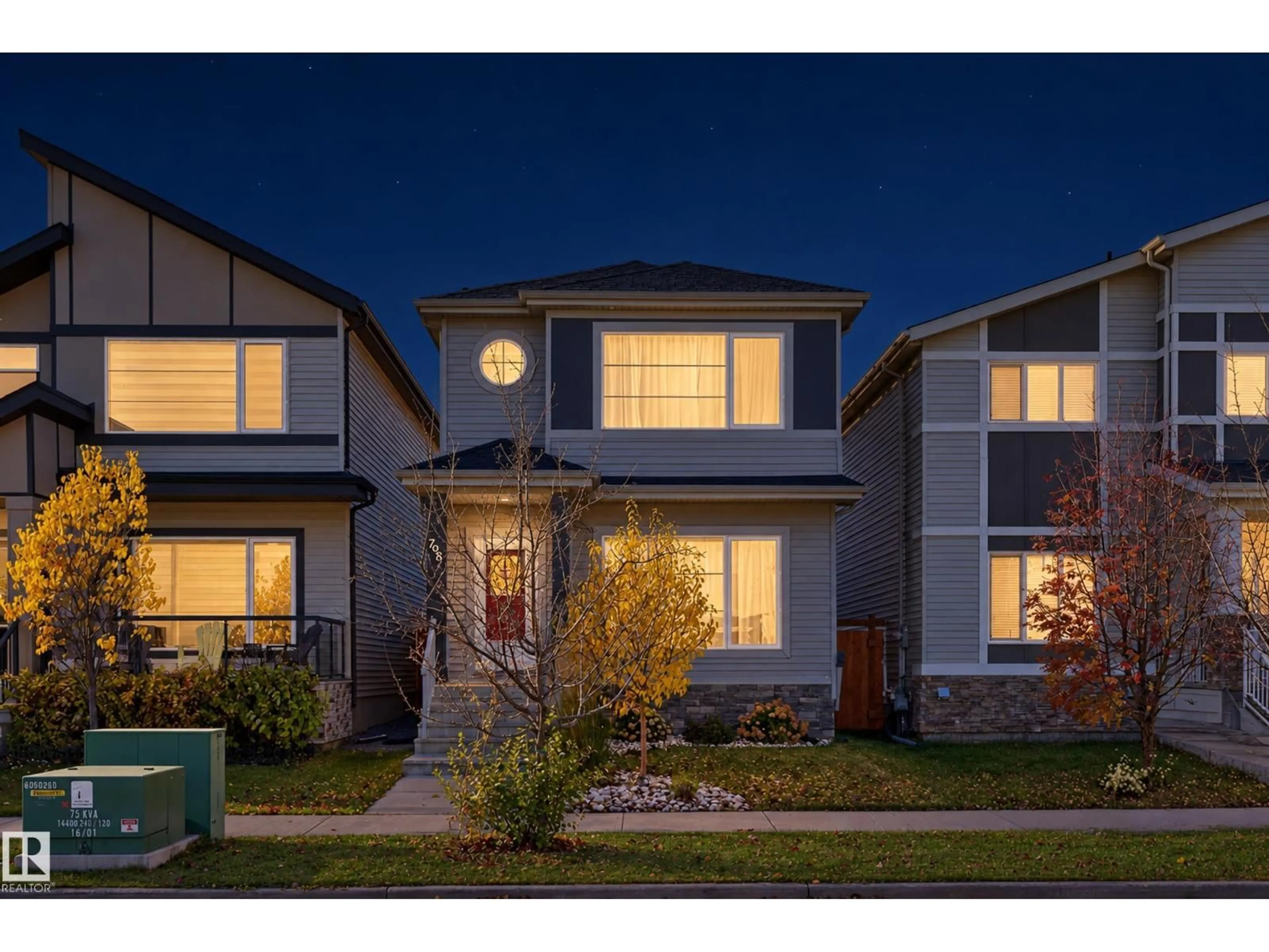 Home with vinyl exterior material, street for 798 BERG LO, Leduc Alberta T9E1G9