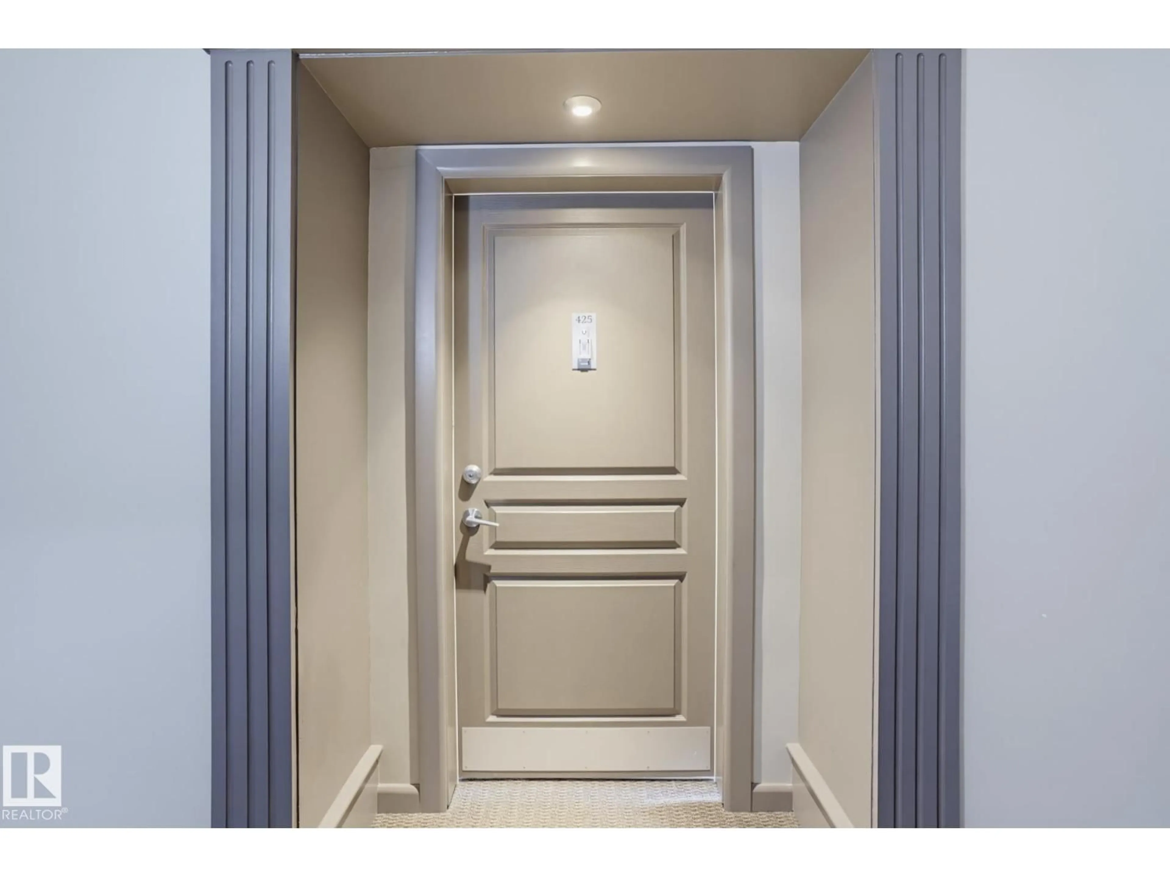 Indoor foyer for 160 - 425 MAGRATH RD, Edmonton Alberta T6R3T7