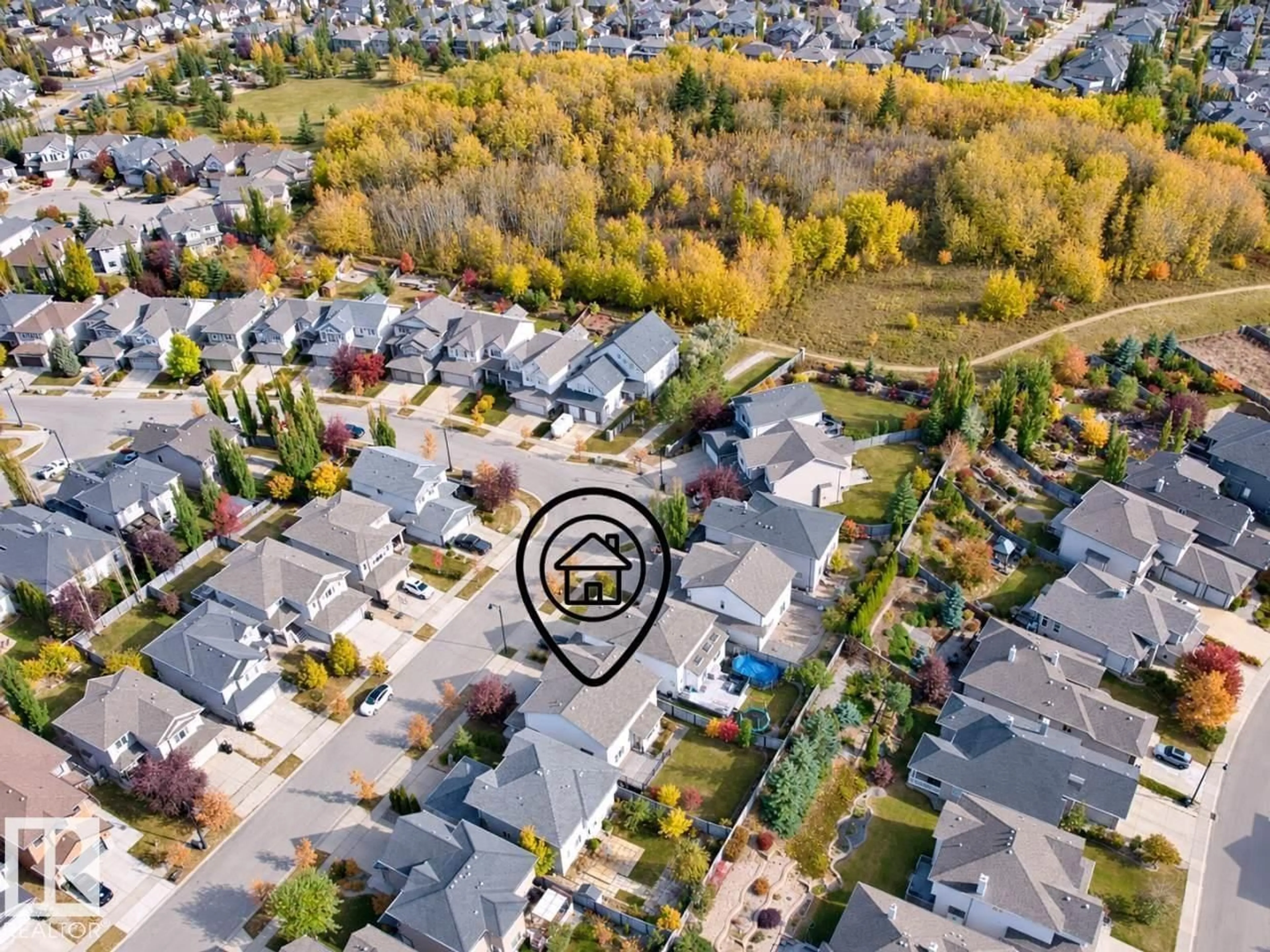 A pic from outside/outdoor area/front of a property/back of a property/a pic from drone, street for 1641 MALONE WY, Edmonton Alberta T6R0H4