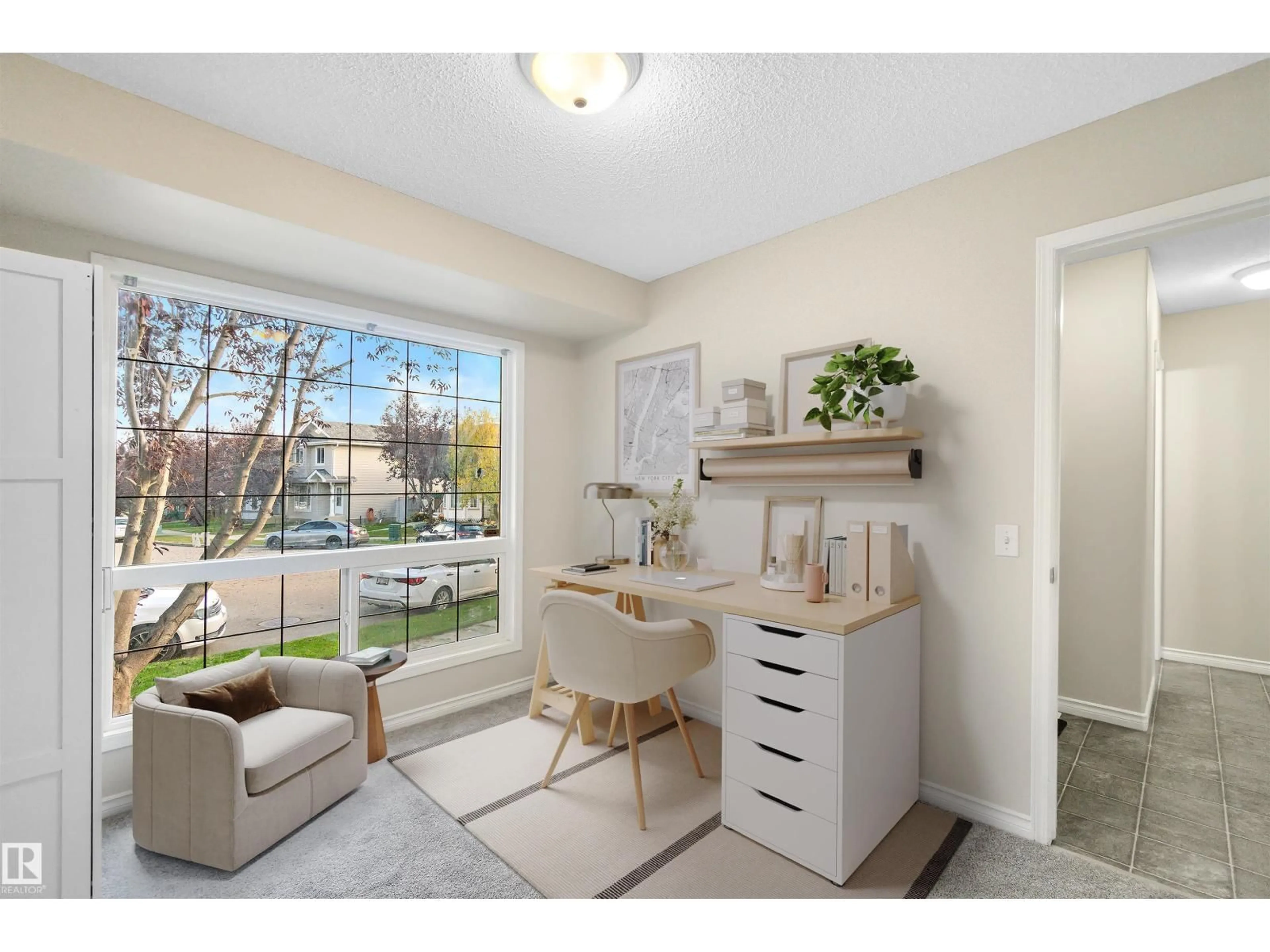 A pic of a room for 460 GIBB WD, Edmonton Alberta T5T6W7