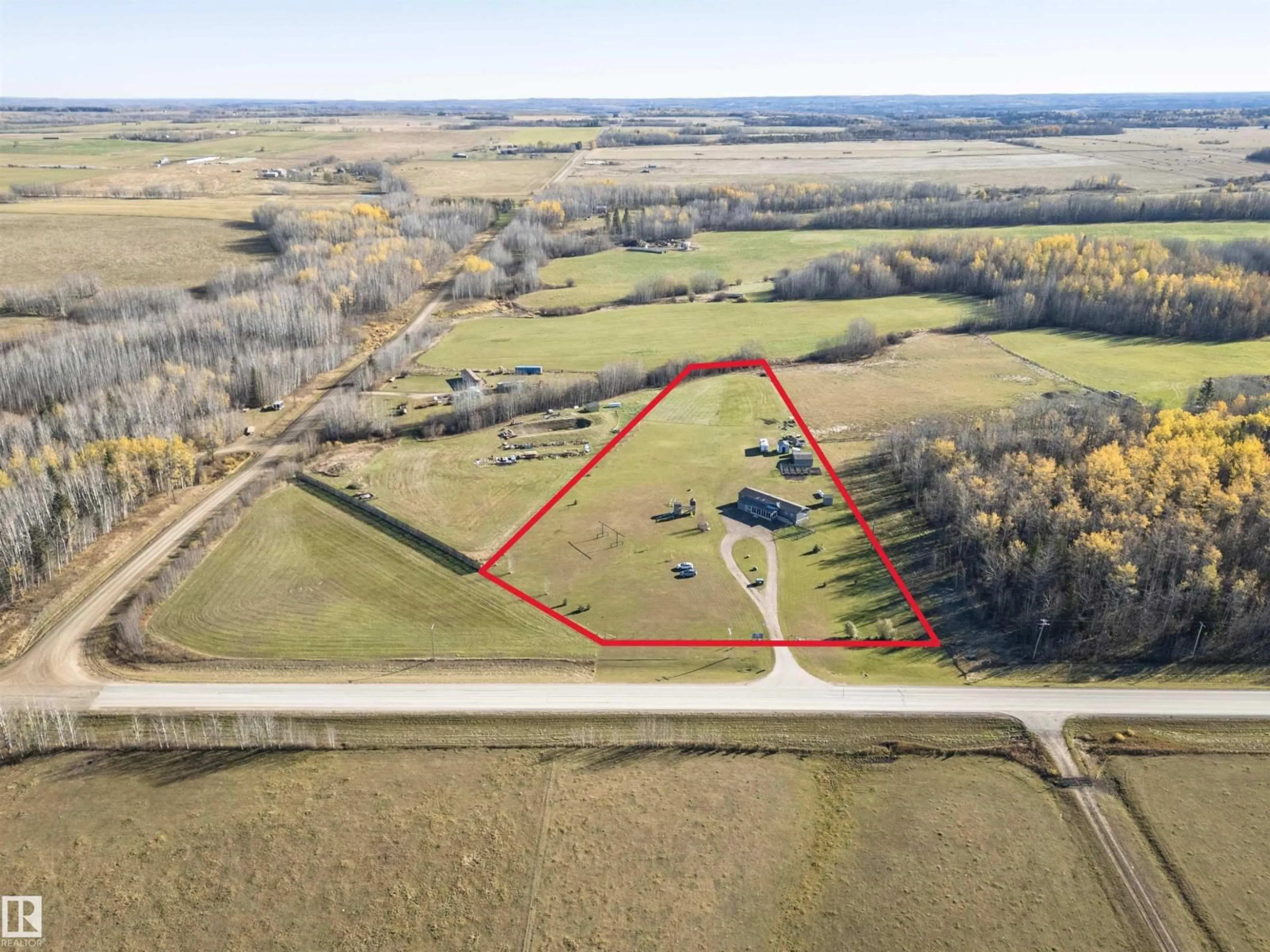 A pic from outside/outdoor area/front of a property/back of a property/a pic from drone, unknown for 49329 RGE ROAD 65, Rural Brazeau County Alberta T7A1S3