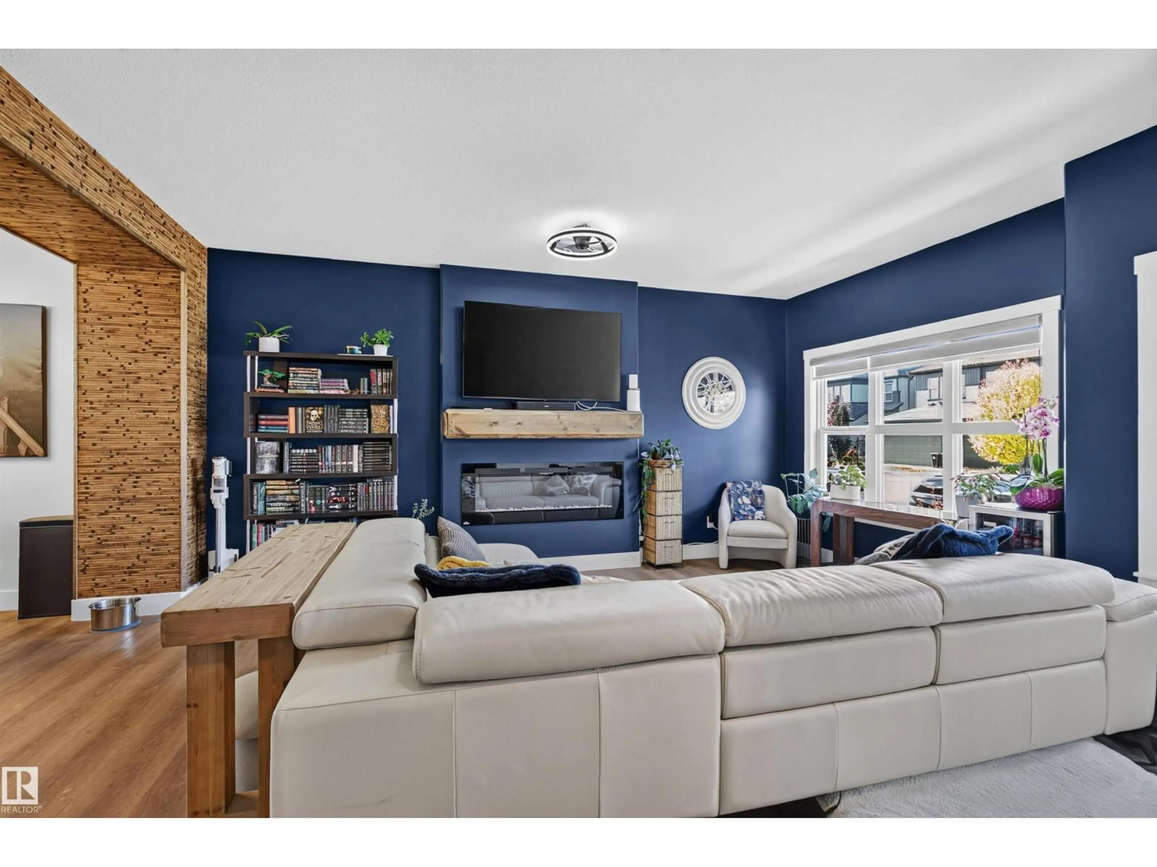 Living room with furniture, unknown for 50 GARNEAU GA, Spruce Grove Alberta T7X0Z8