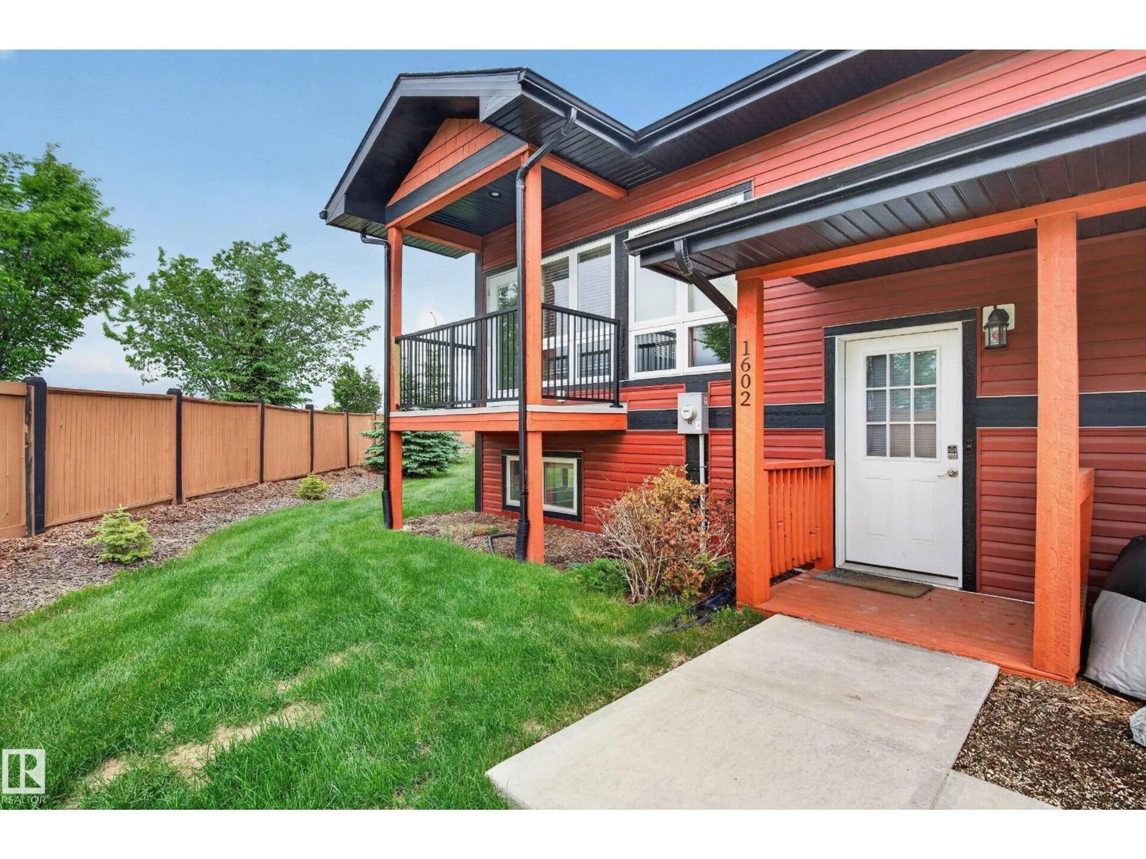 Home with brick exterior material, unknown for 1602 GRAYBRIAR GR, Stony Plain Alberta T7Z0G1