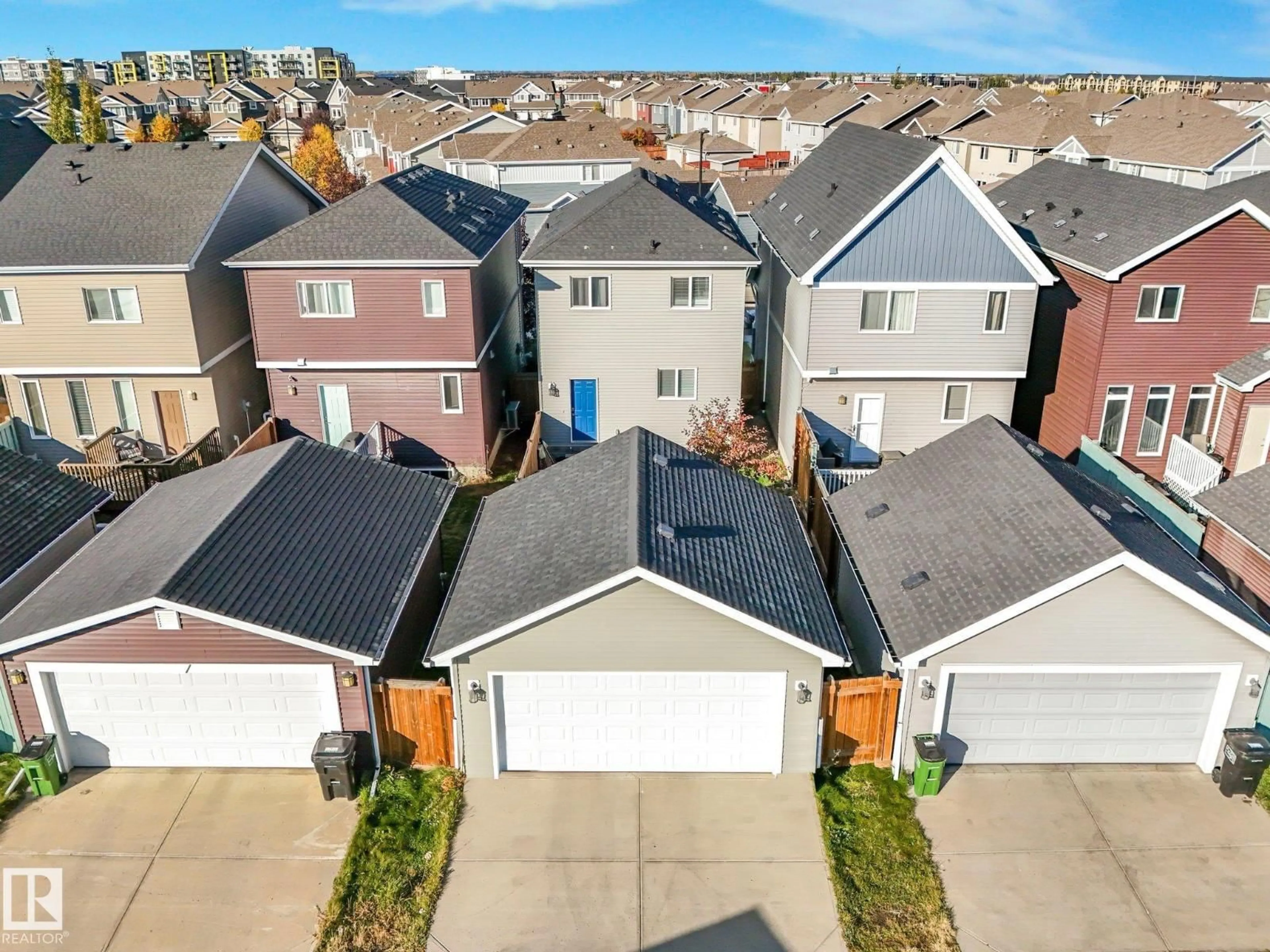 A pic from outside/outdoor area/front of a property/back of a property/a pic from drone, street for SW - 1431 167 ST, Edmonton Alberta T6W3C4