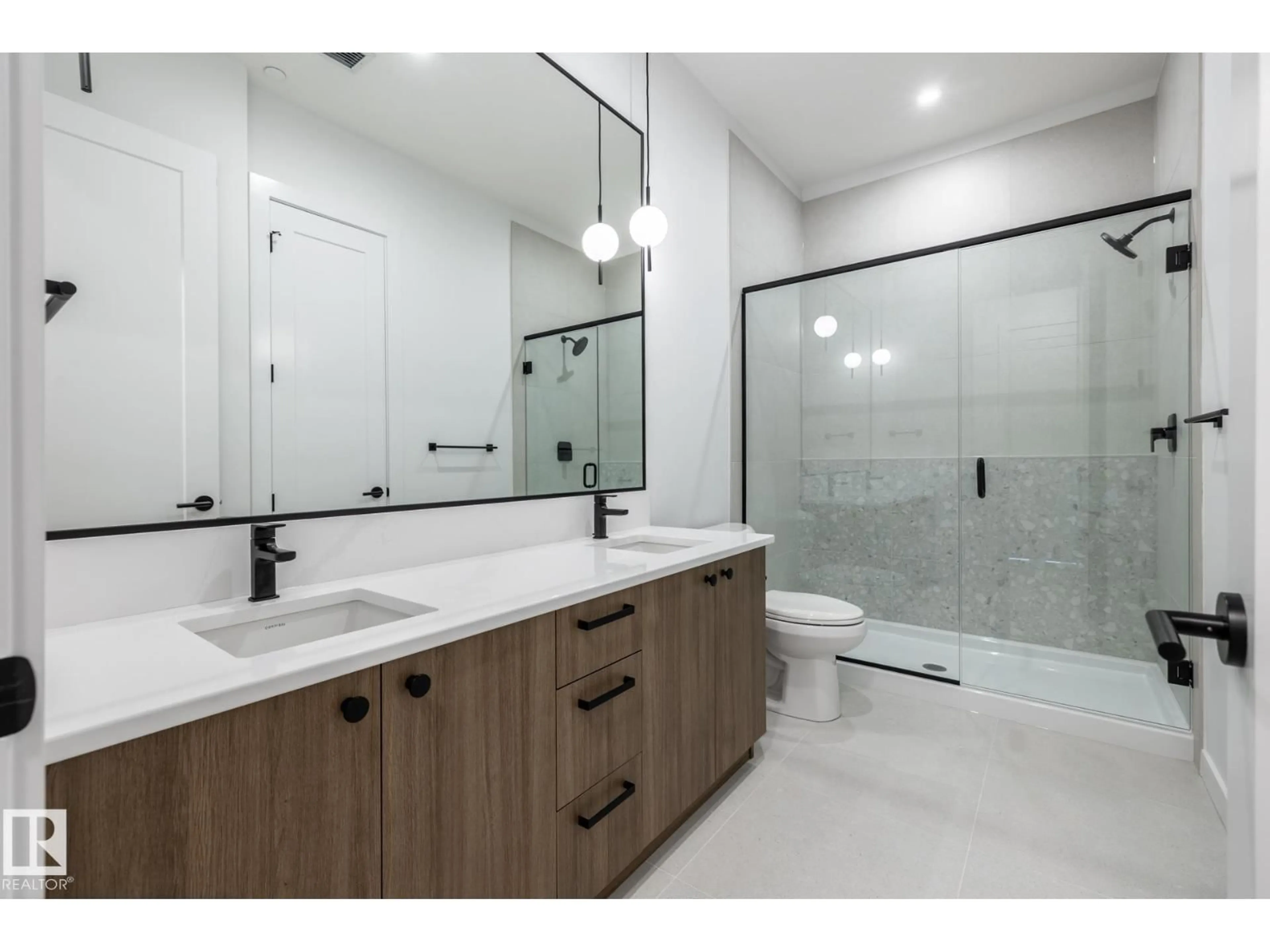 Contemporary bathroom, ceramic/tile floor for #418 - 7459 MAY COMMON, Edmonton Alberta T6R0X6