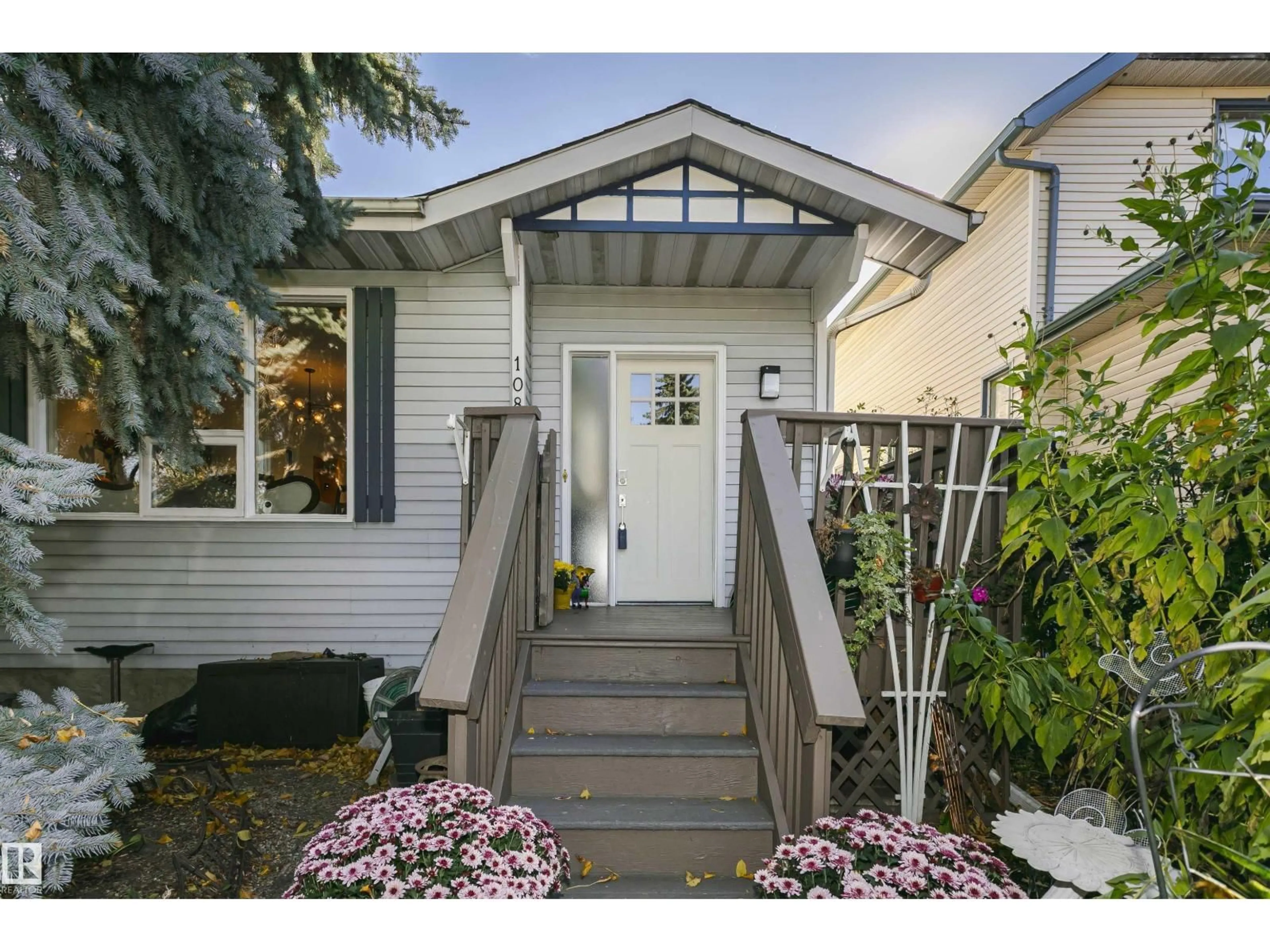 Unknown for 10839 80 AVENUE AVENUE, Edmonton Alberta T6E1V9