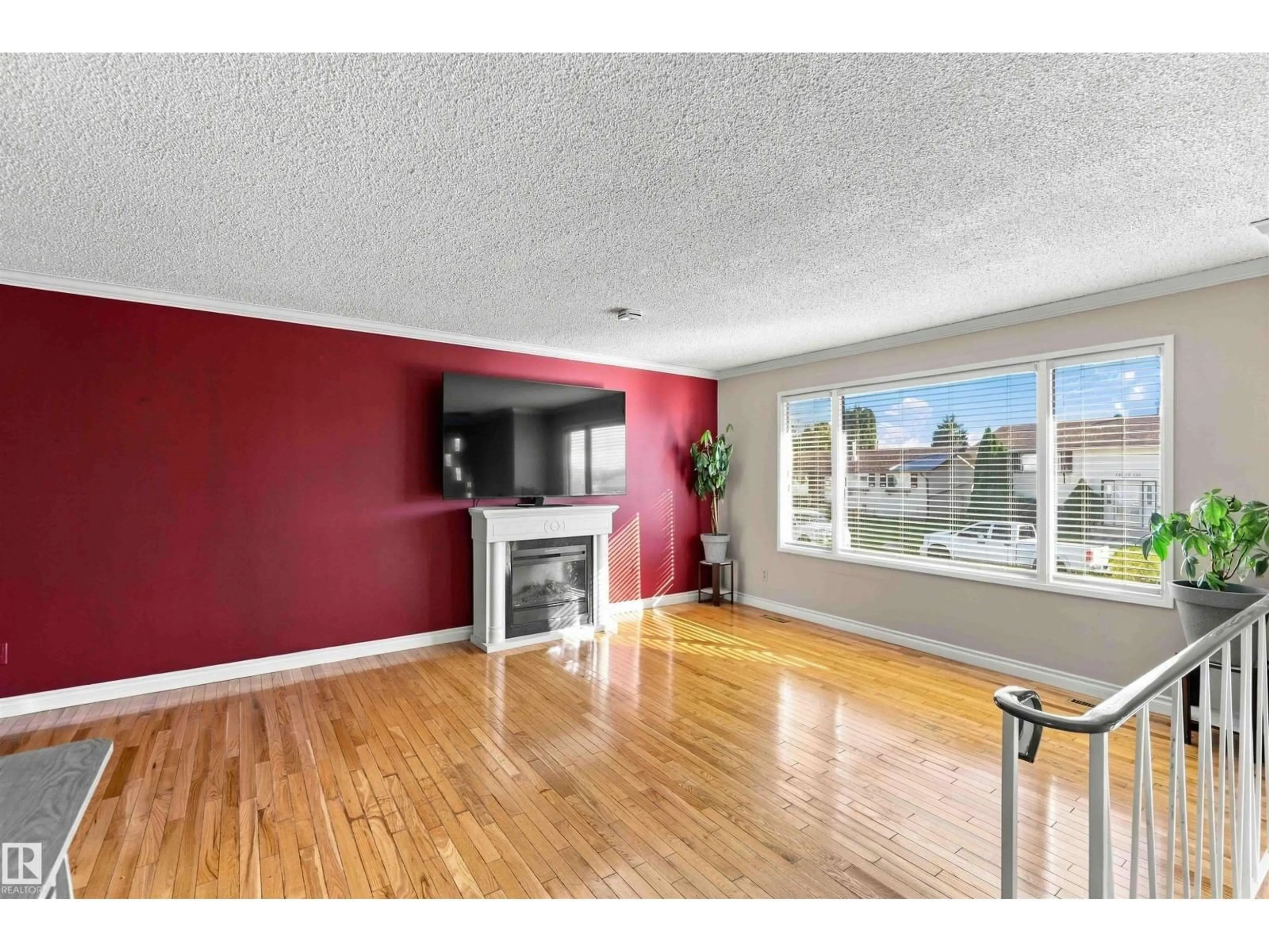 A pic of a room for 14612 115 STREET, Edmonton Alberta T5X1H8