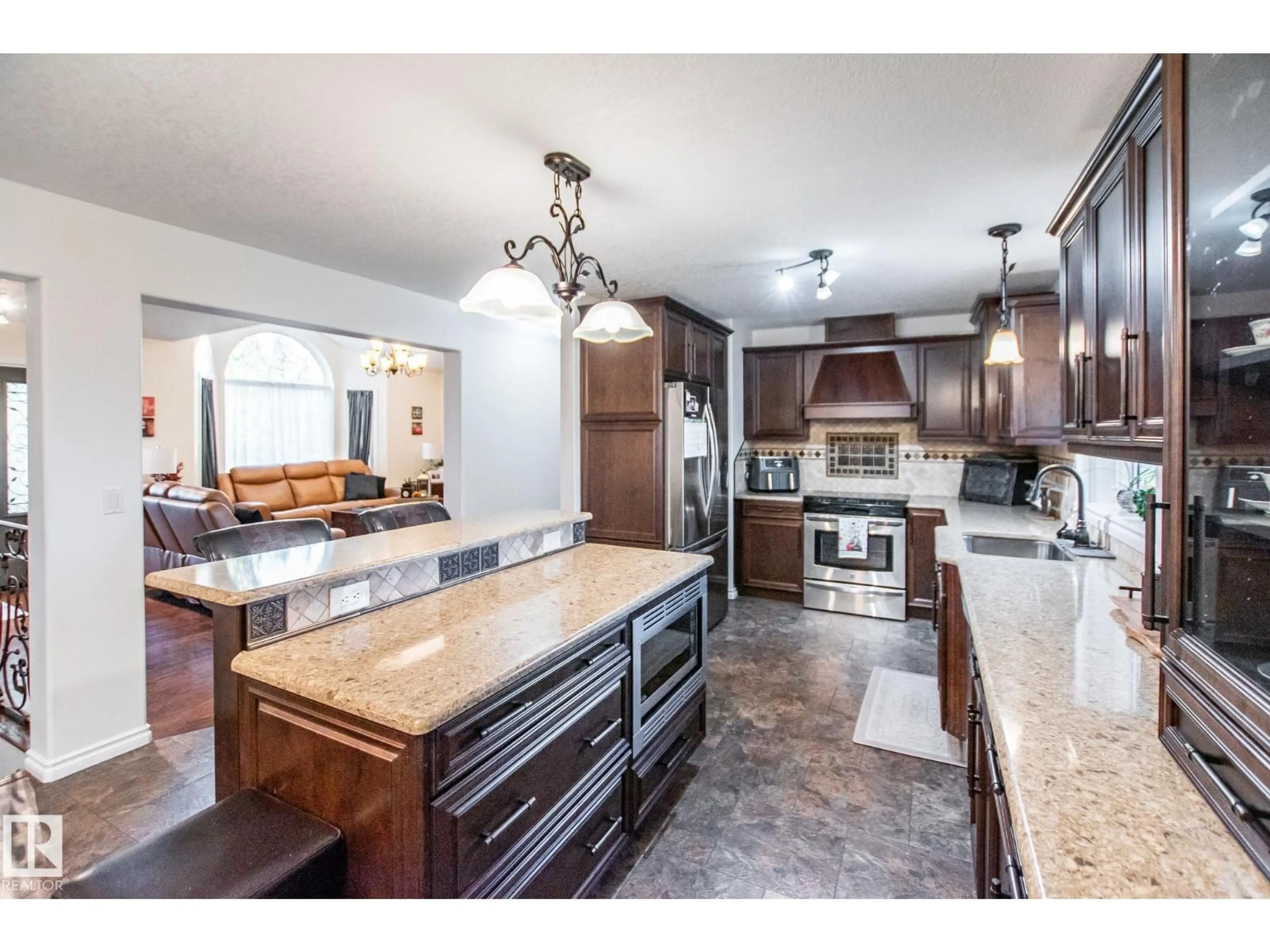 Open concept kitchen, ceramic/tile floor for 60421 RGE RD 461, Rural Bonnyville M.D. Alberta T9N2G5