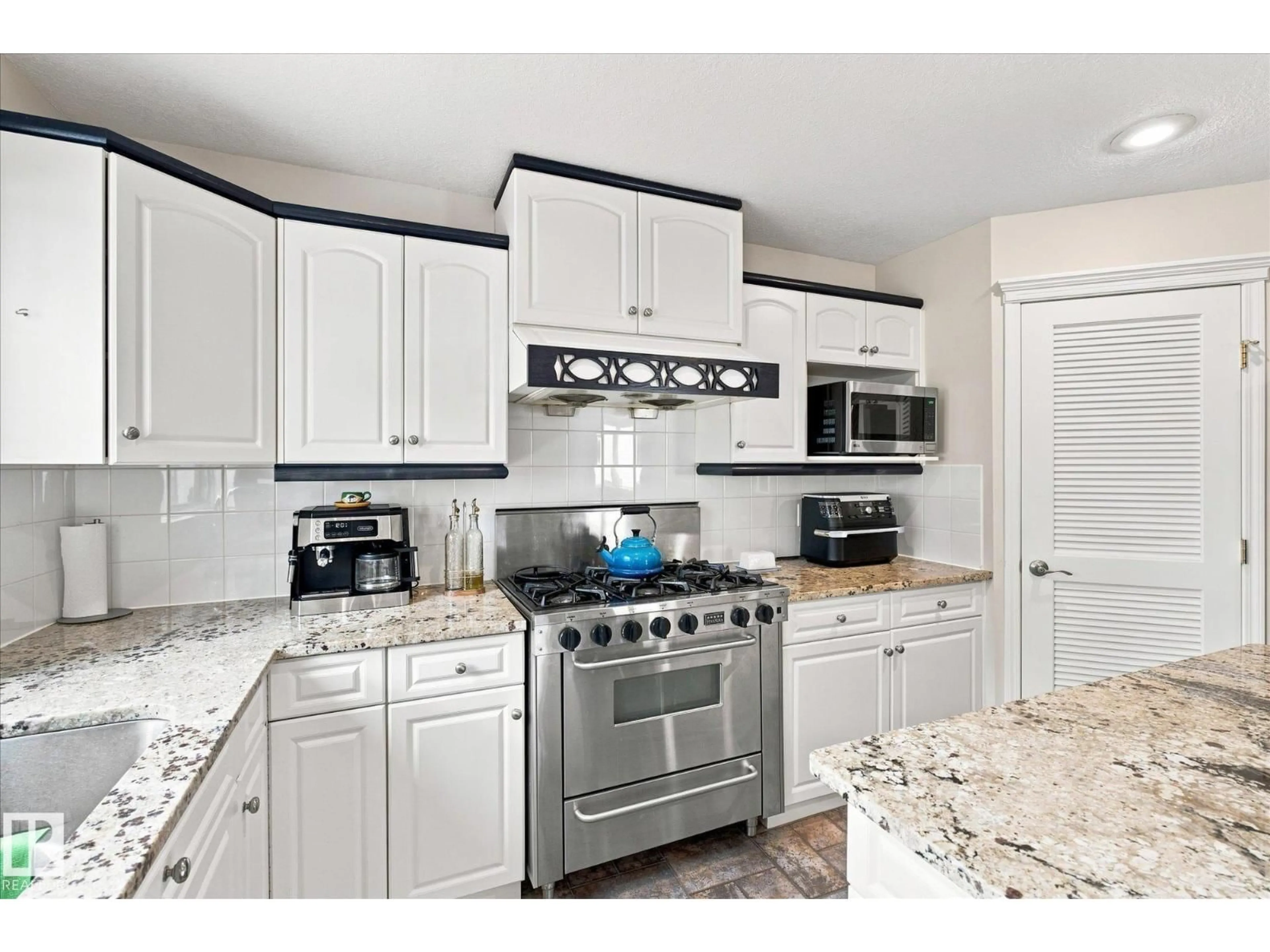 Unknown for NW - 1312 116 ST, Edmonton Alberta T6J7B3