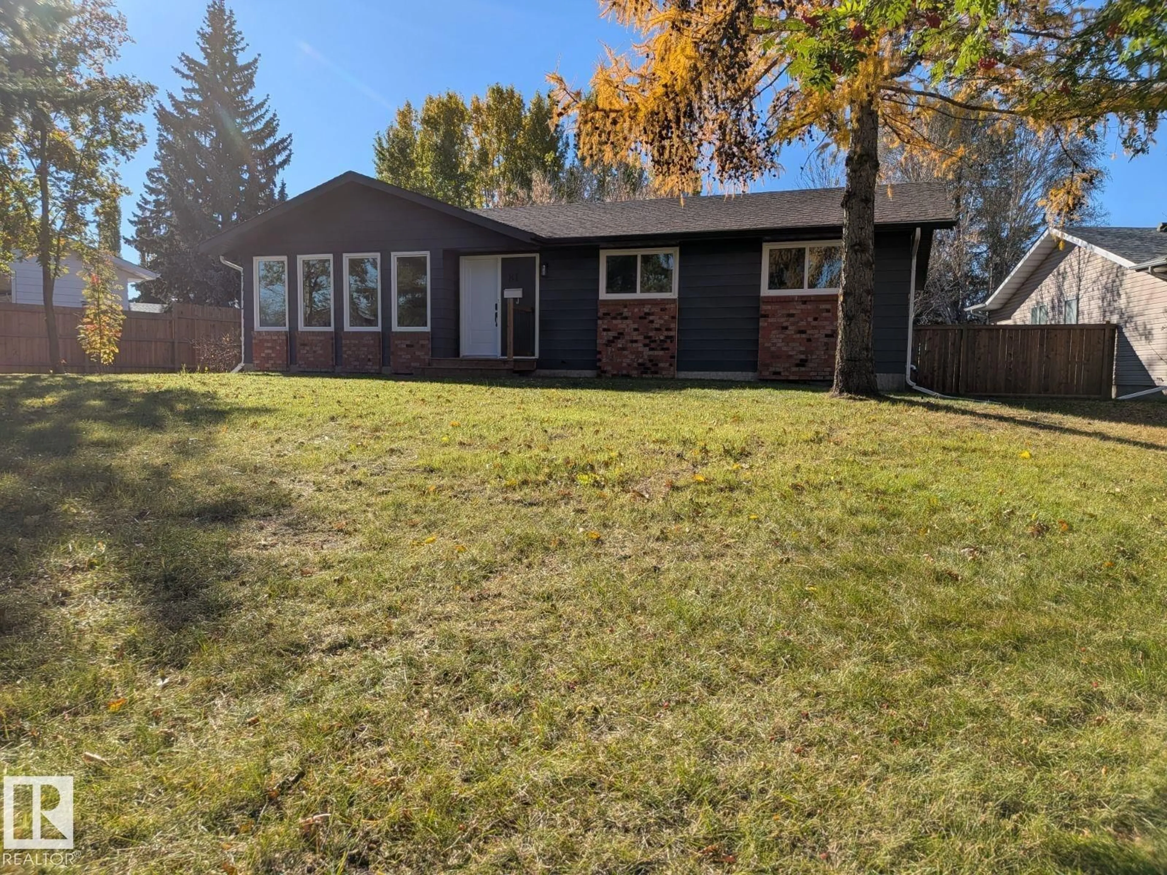 Home with vinyl exterior material, street for 81 NOOTKA RD, Leduc Alberta T9E4H3