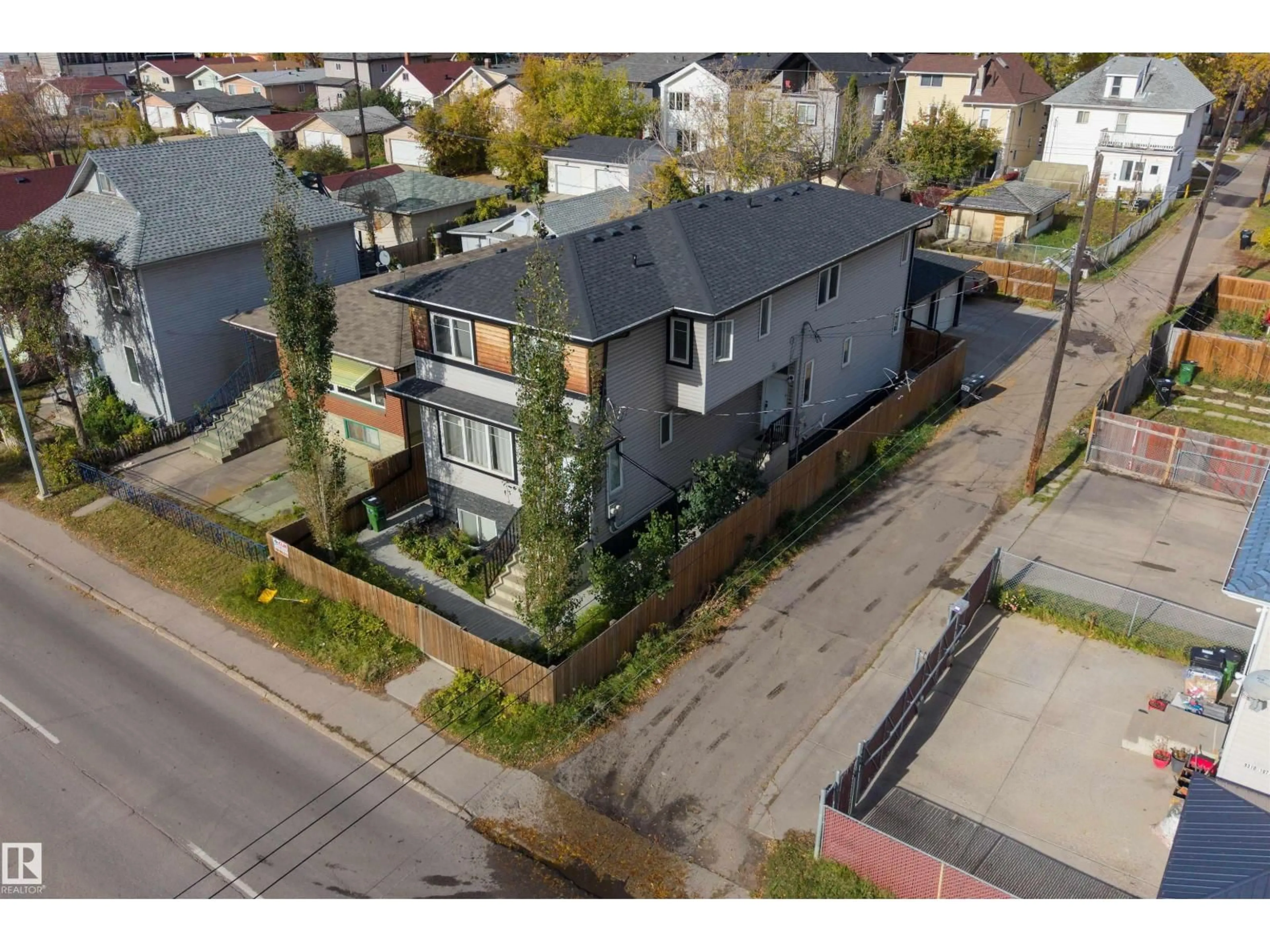 A pic from outside/outdoor area/front of a property/back of a property/a pic from drone, street for 9314 107A AV, Edmonton Alberta T5H0Z3