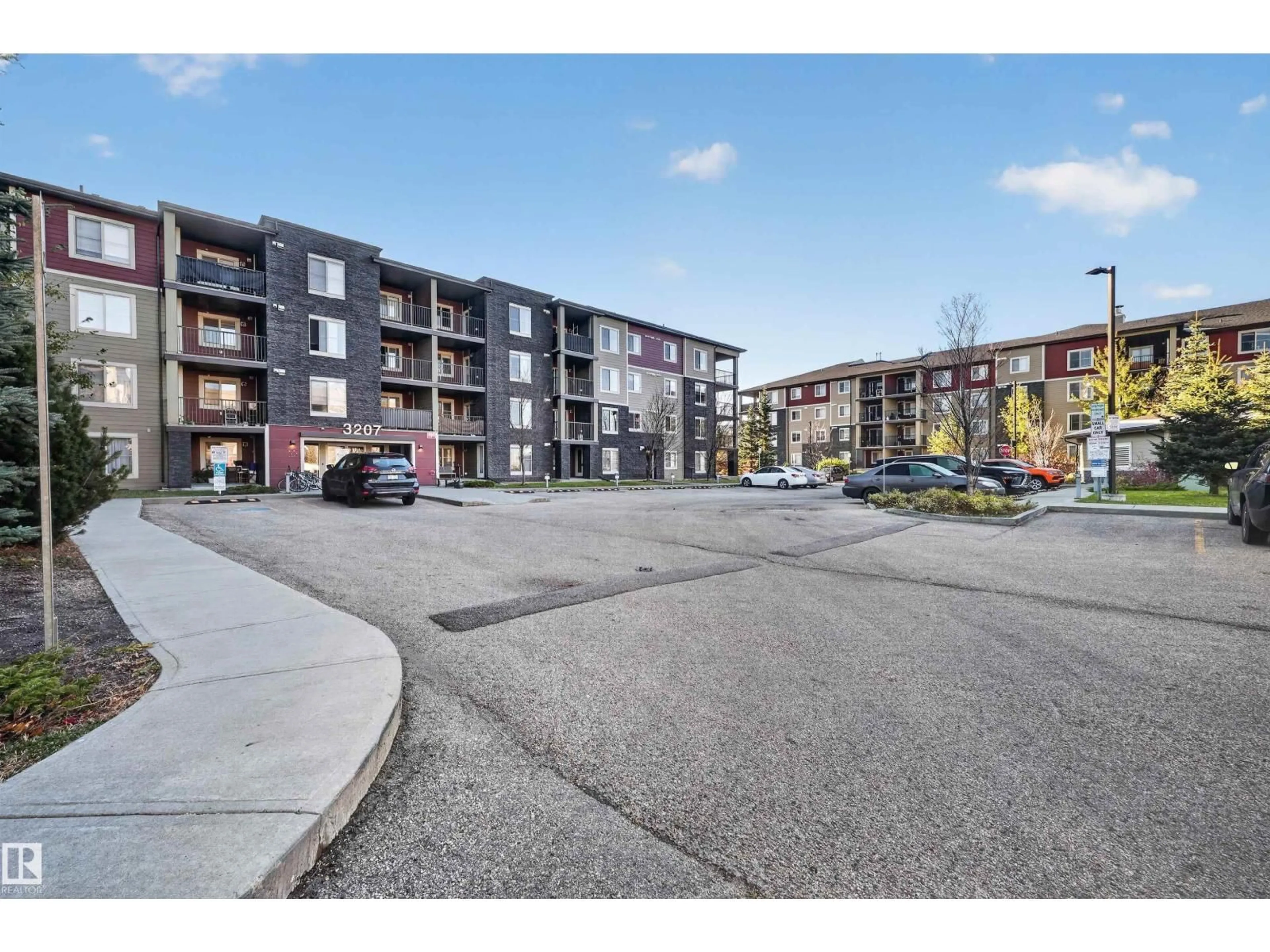 Unknown for 217 - 3207 JAMES MOWATT TR, Edmonton Alberta T6W3L6