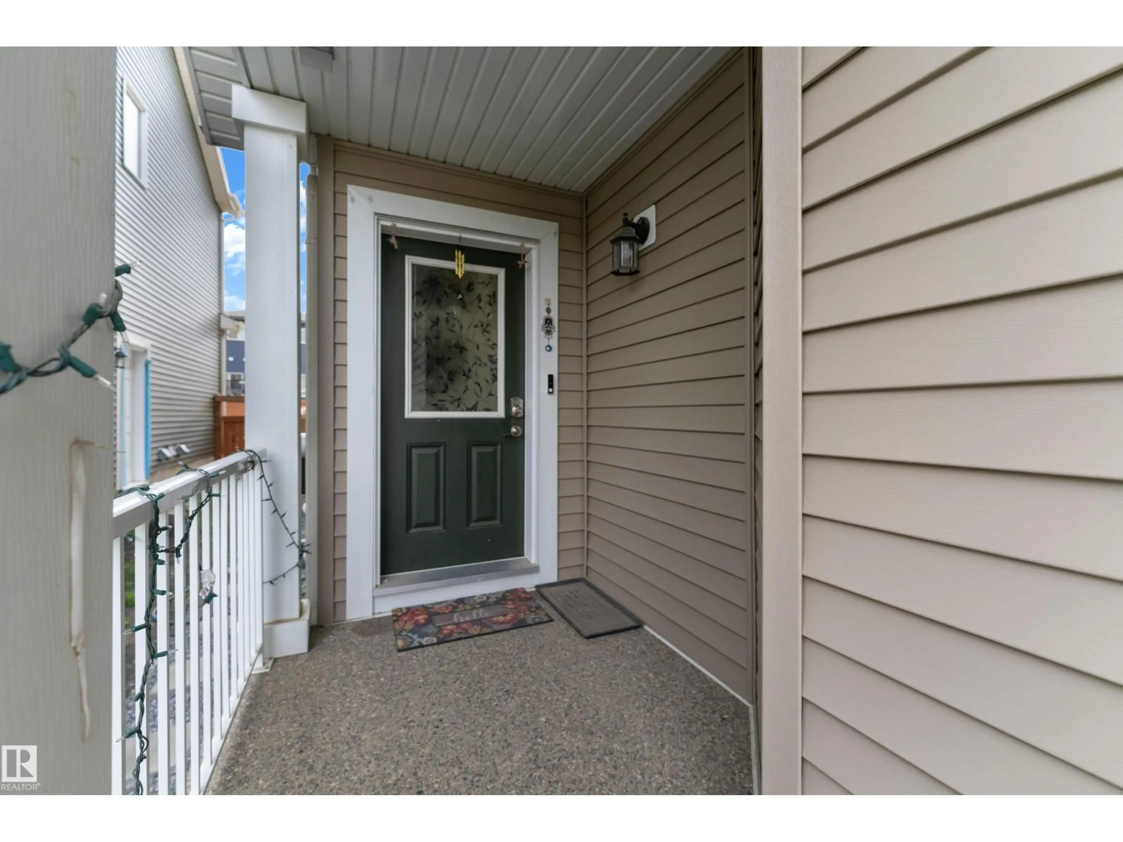 Indoor entryway for 5230 KINNEY PL, Edmonton Alberta T6W5G5