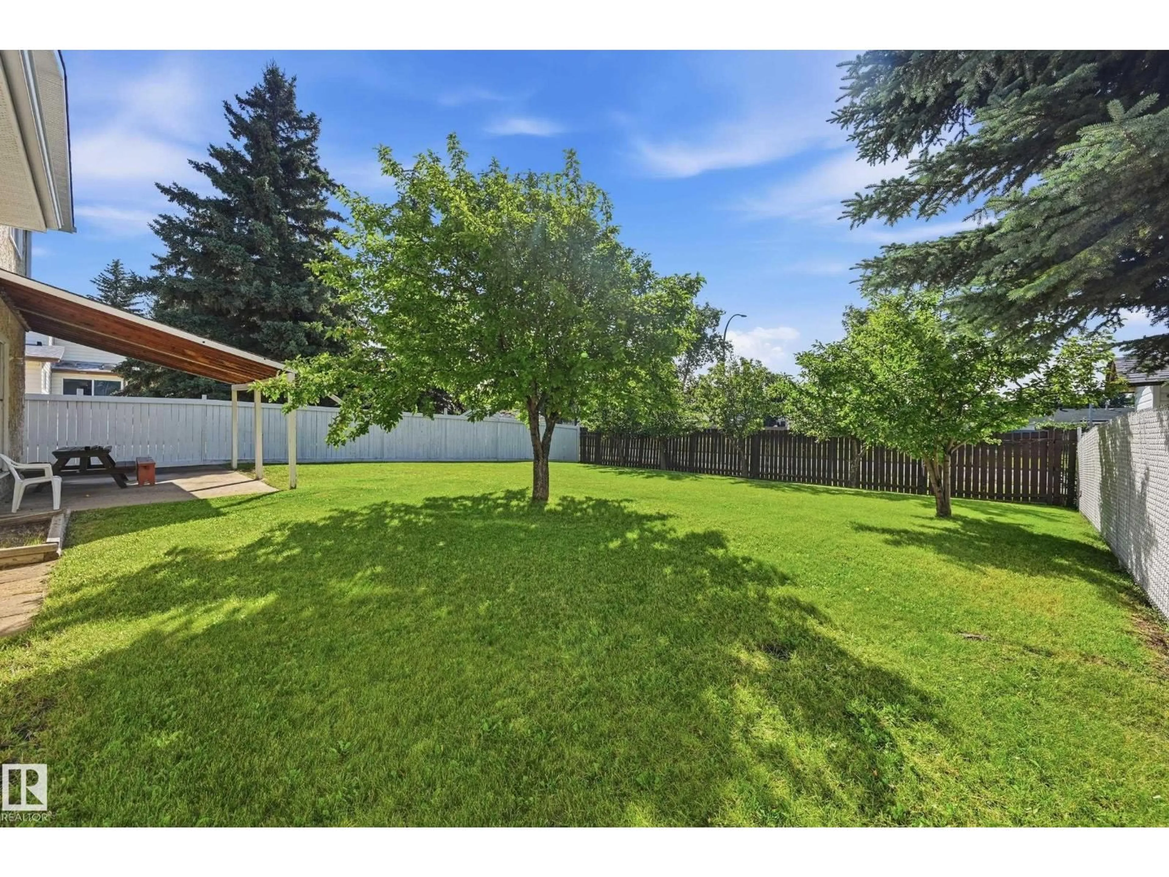 A pic from outside/outdoor area/front of a property/back of a property/a pic from drone, unknown for 8119 24 AV, Edmonton Alberta T6K2W2