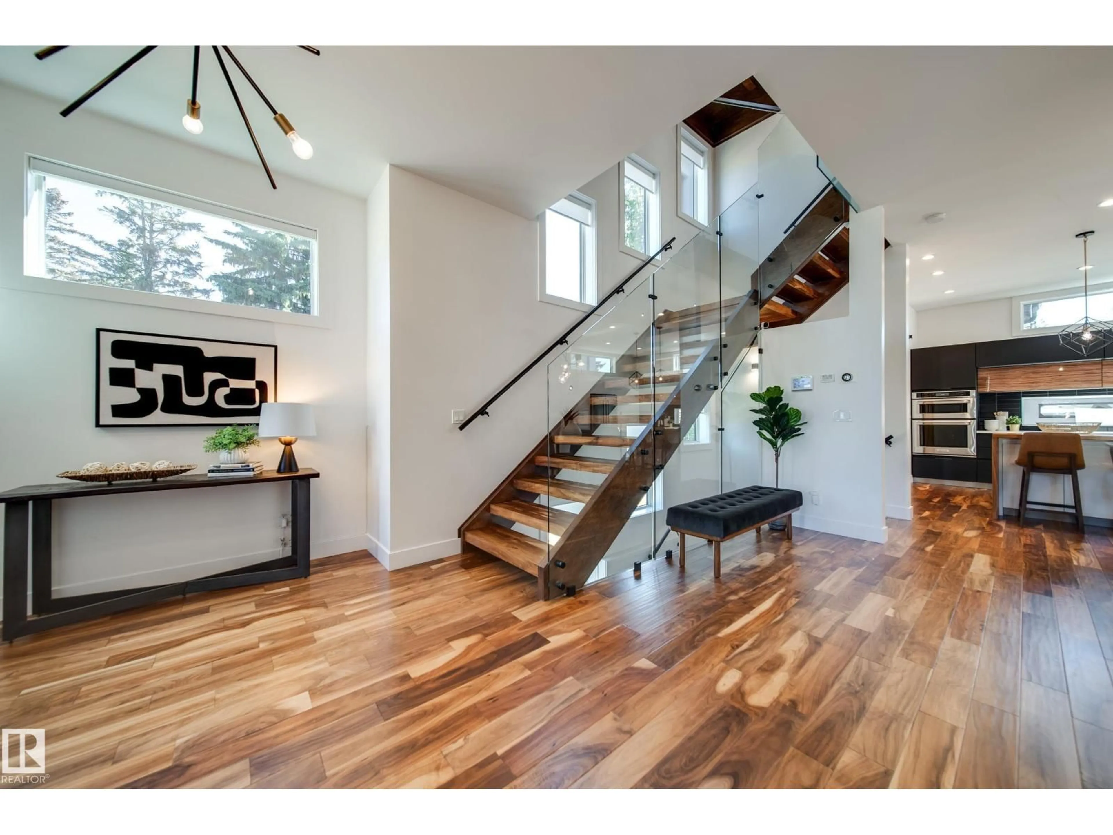 Unknown for 44B VALLEYVIEW CR, Edmonton Alberta T5R5S4