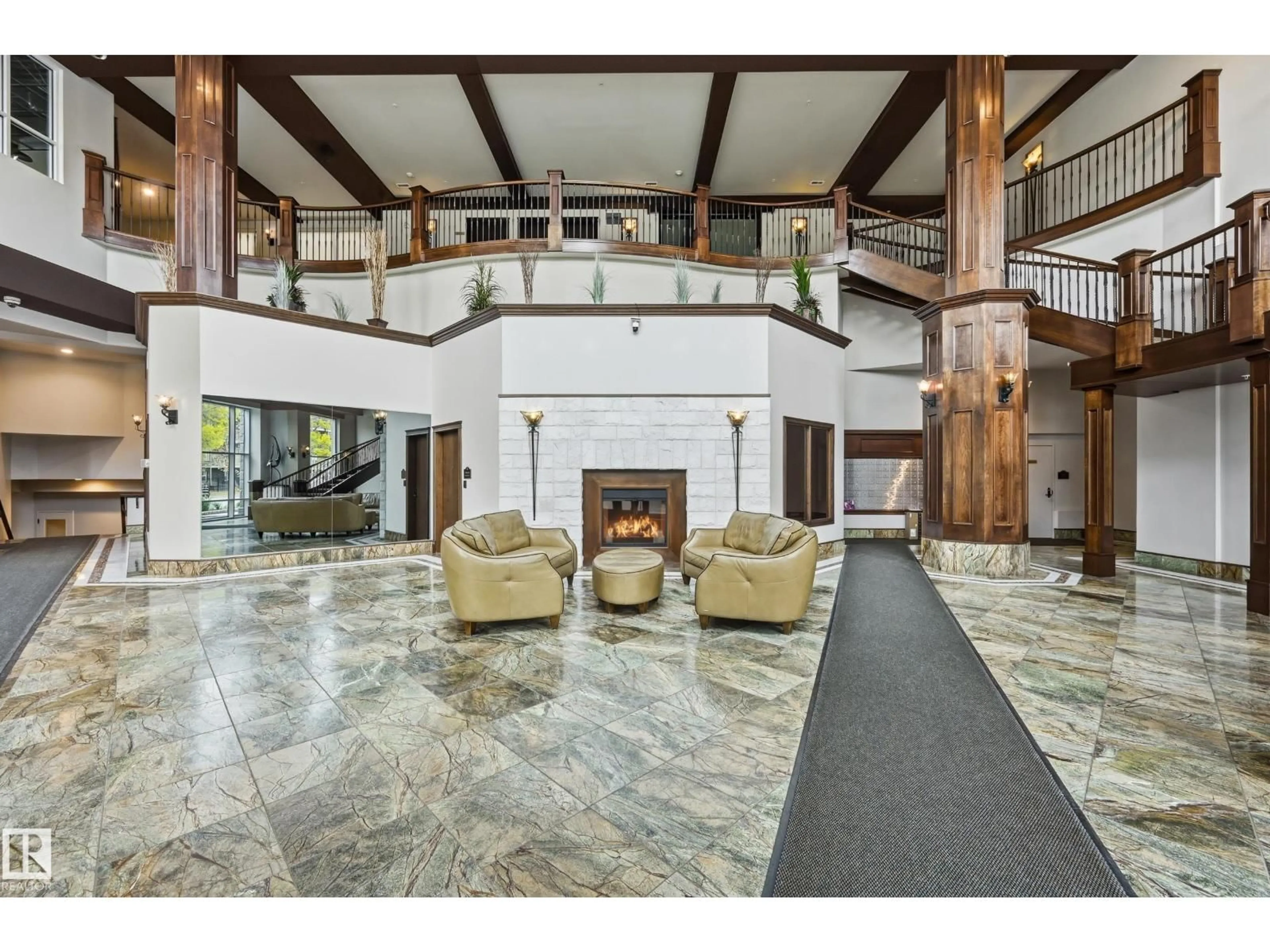 Lobby for 909 10142 111 ST NW, Edmonton Alberta T5K1K6